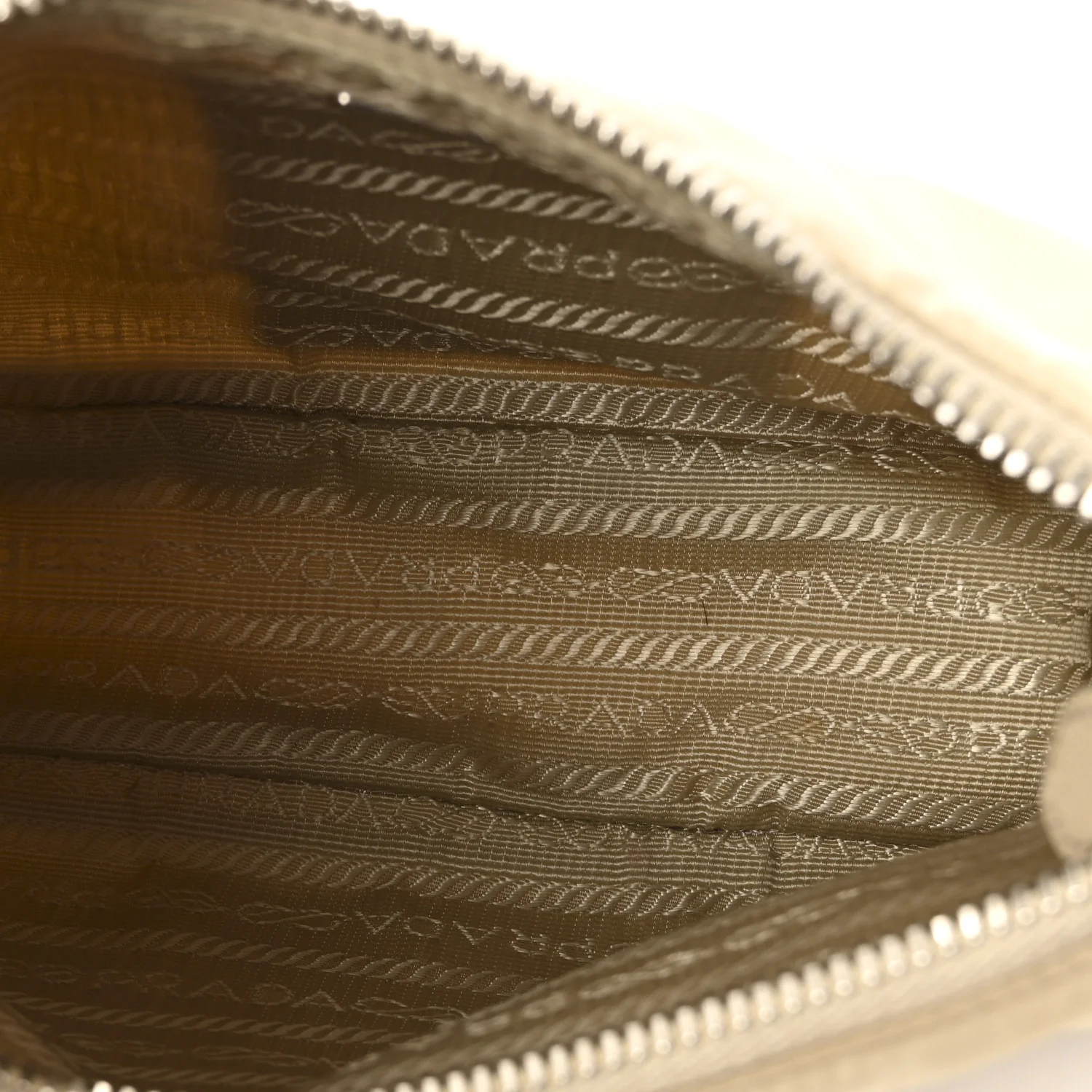 Re-Nylon Saffiano Re-Edition 2005 Shoulder Bag Deserto