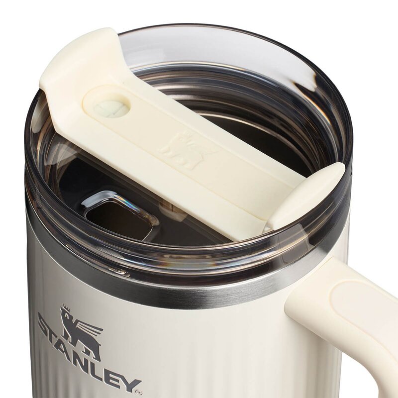Quencher H2.0 Fluted tumbler 1,18L Cream Gloss