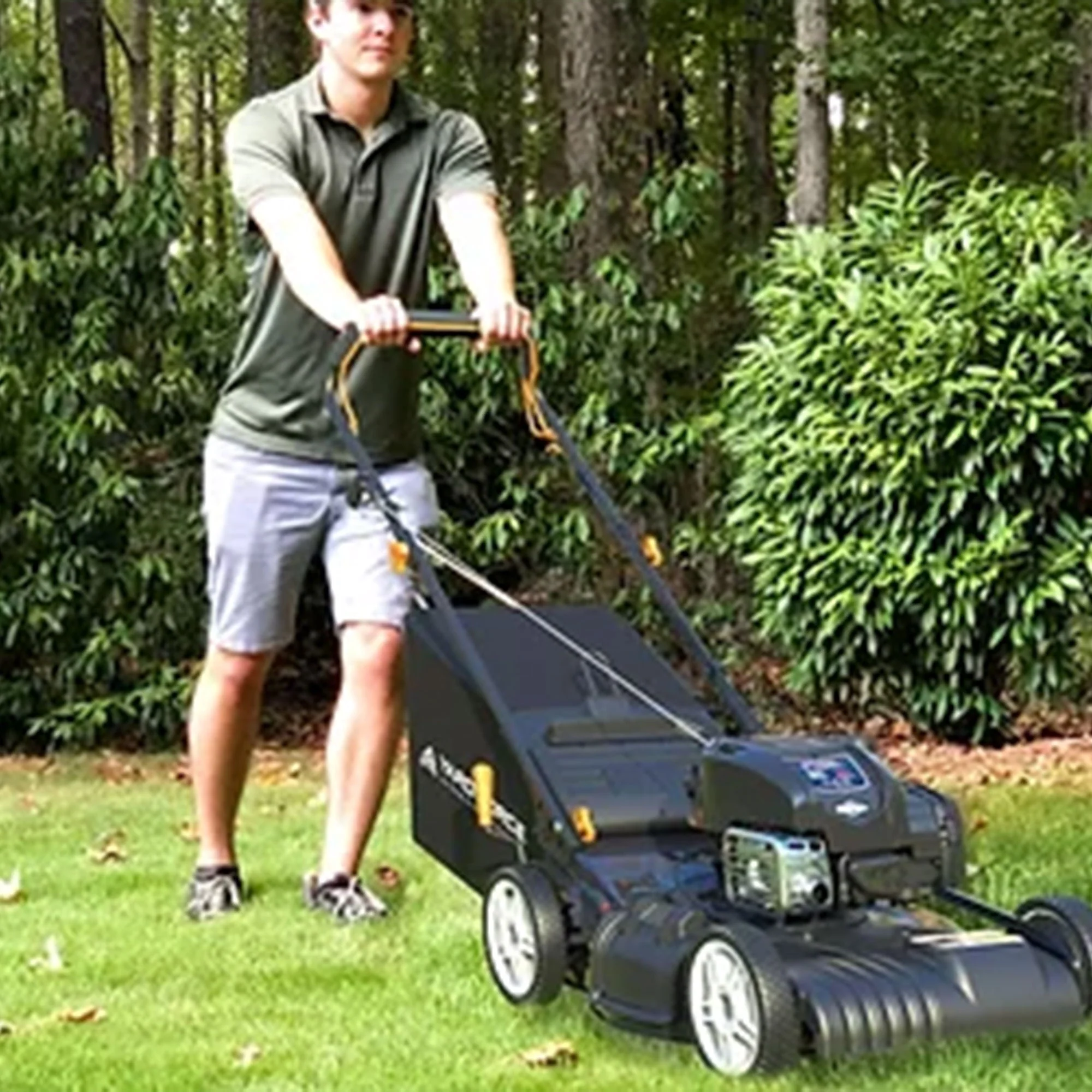 Self Propelled FWD 3 n 1 Gas Push Lawn Mower with 22" Steel Deck(1) Image 3