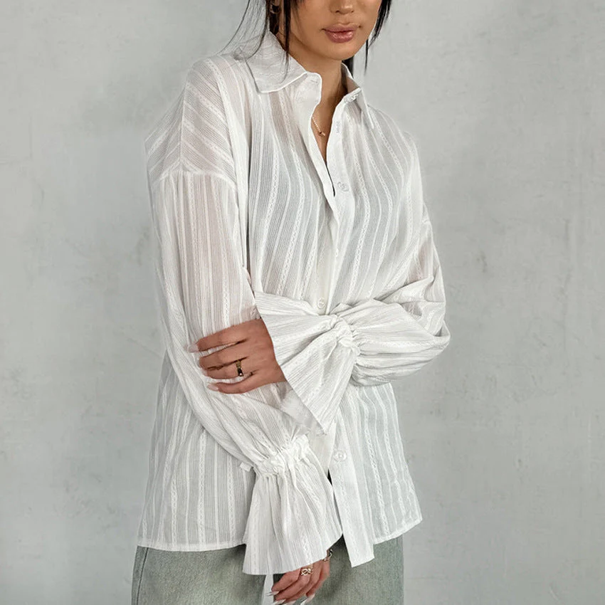 Blouse rayée à poignets noués pour femmes