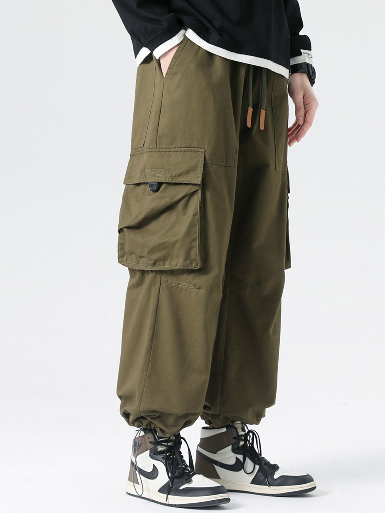 Pantalon cargo parachute à ourlet élastique et cordon de serrage