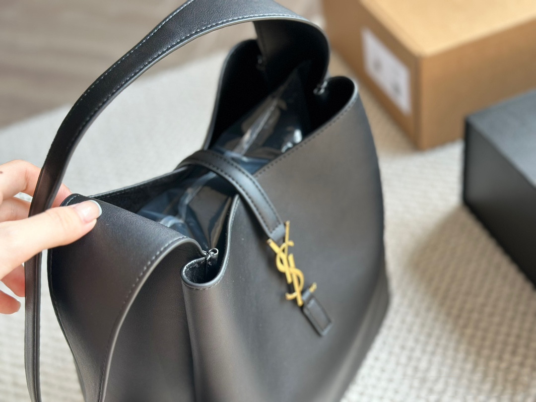 Y hobo big size bag