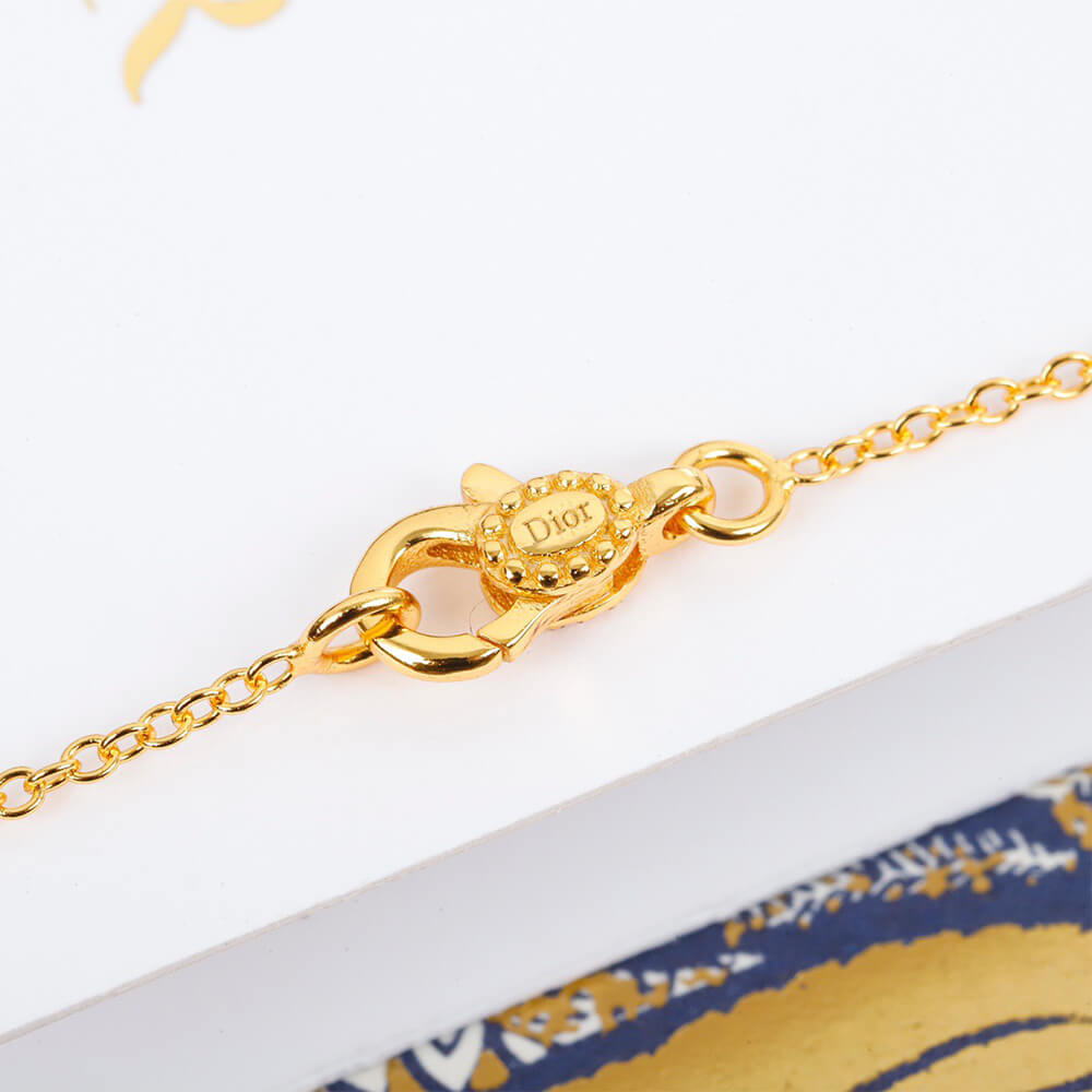 DIOR necklace
