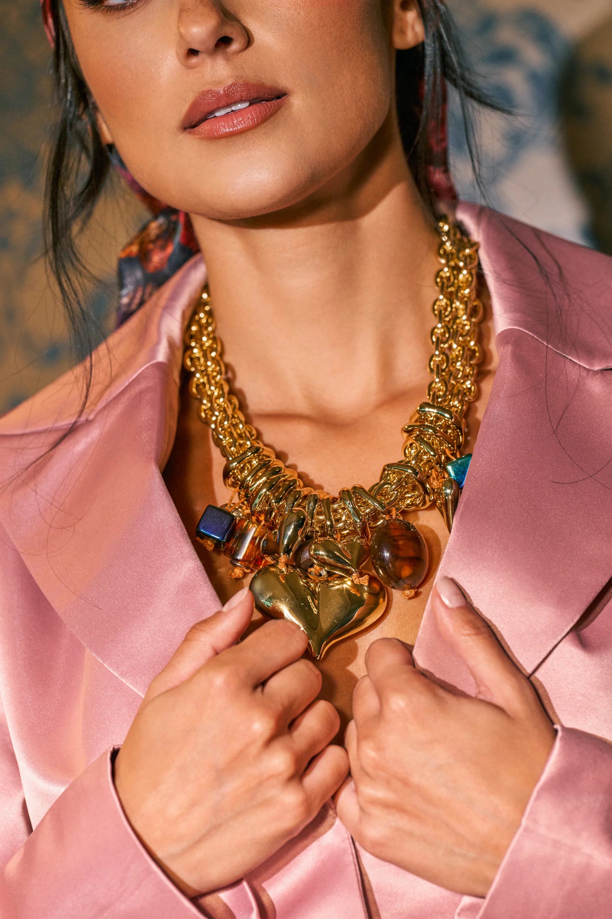 MIXED MEDIA HEART STATEMENT NECKLACE - Akira Store