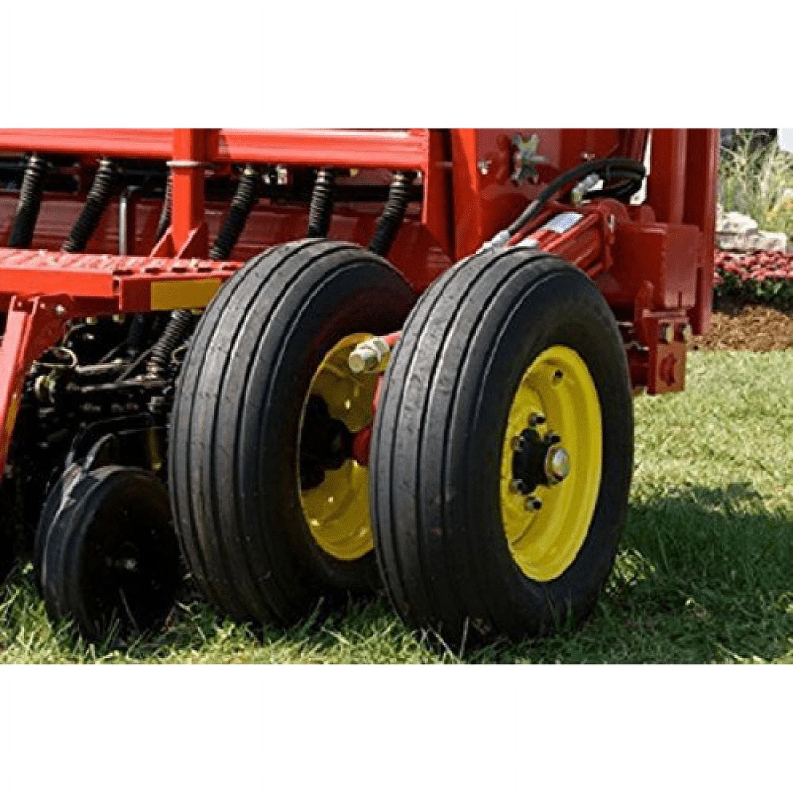 Farm Specialist I-1 Implement Agricultural Tire 11L-14 LRD 8PLY Rated - Image 4