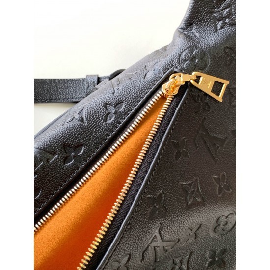 Model: M44836 belt bag M44812 Size: 37*14*20cm