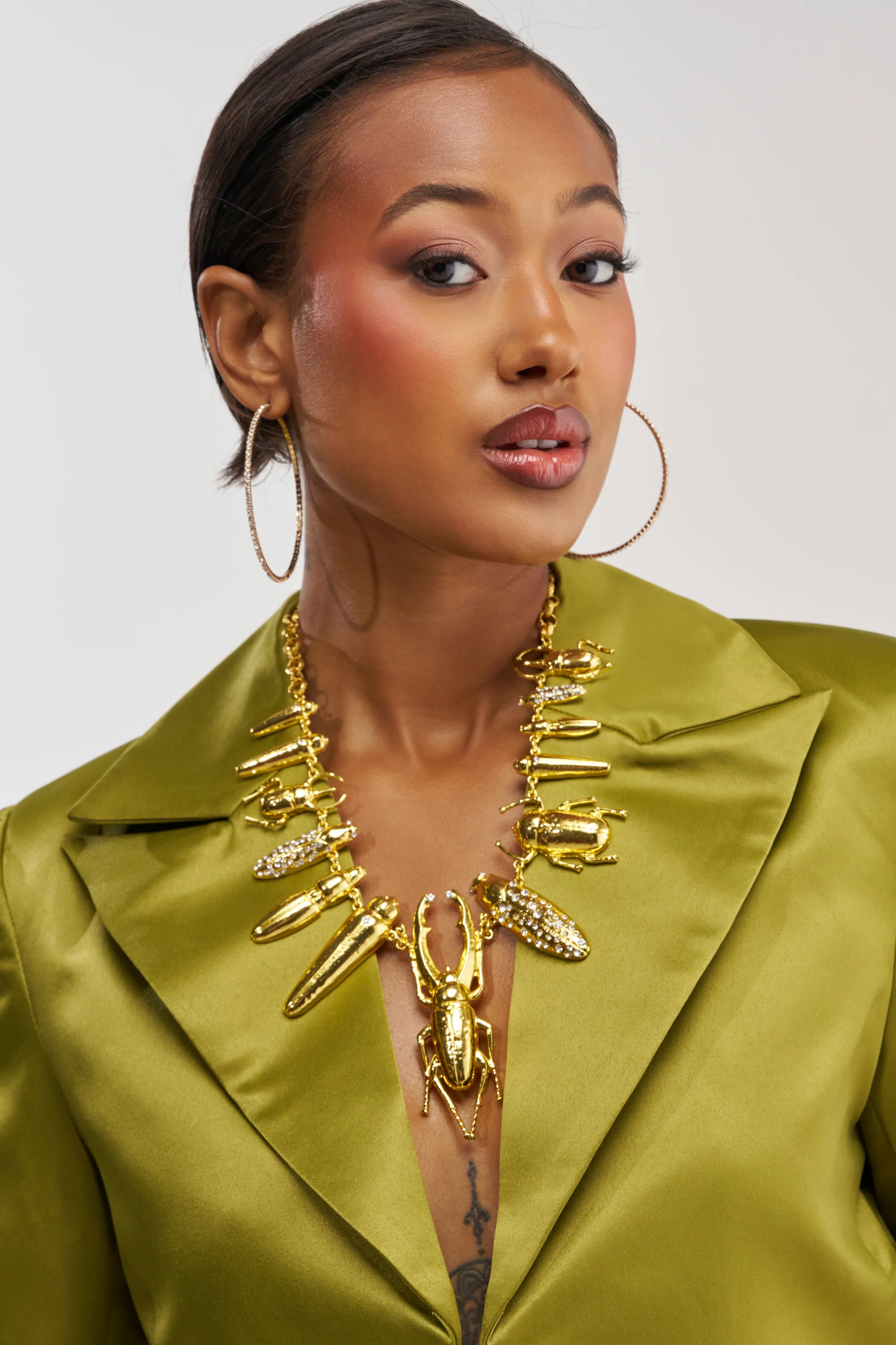 QUIT BUGGIN NECKLACE - Akira Store
