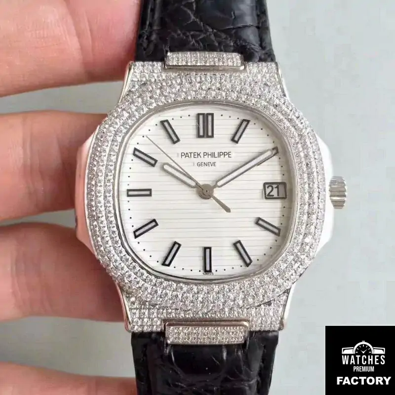 Patek Philippe Nautilus Jumbo 5719 / 1G-001 White Dial