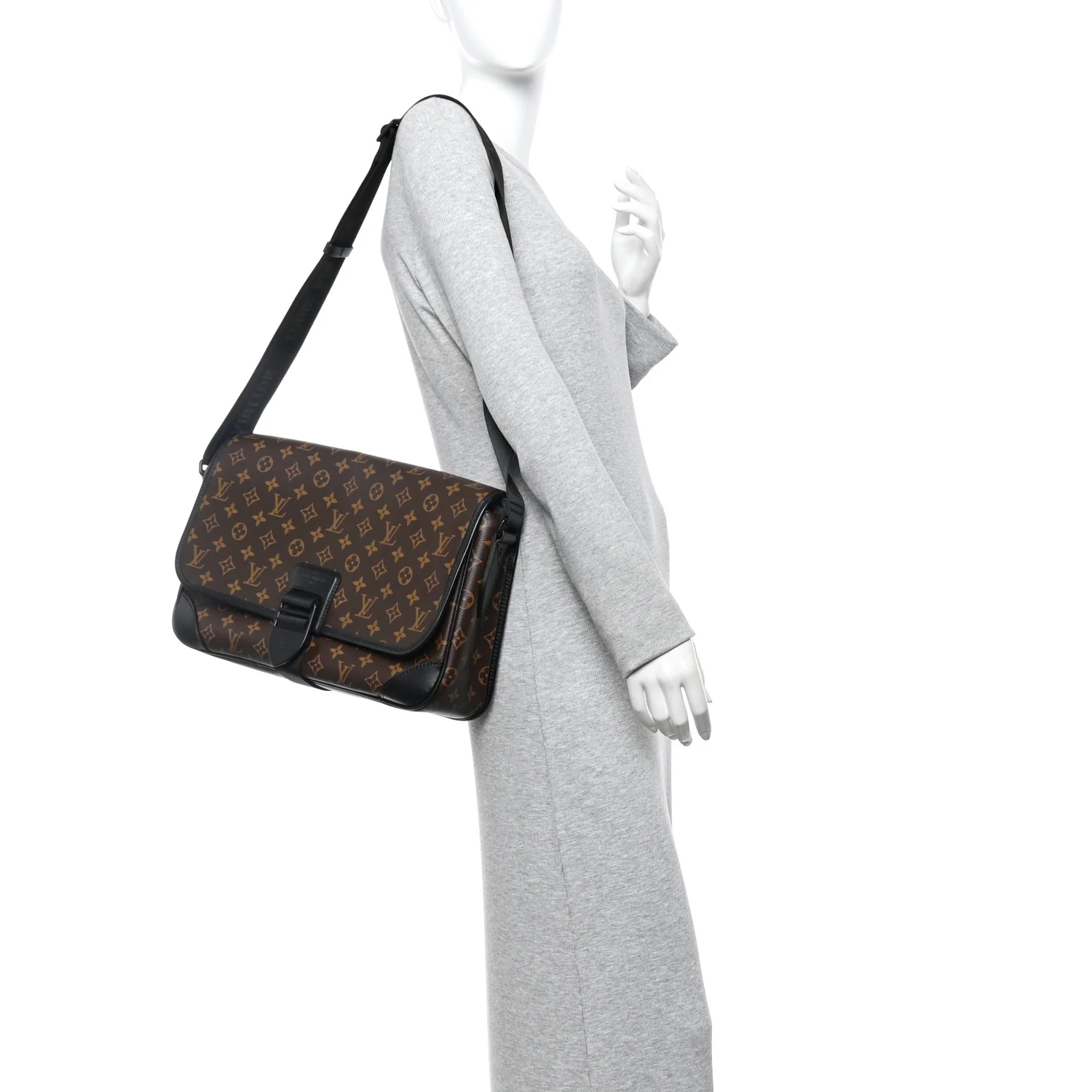 Monogram Macassar Archy Messenger GM