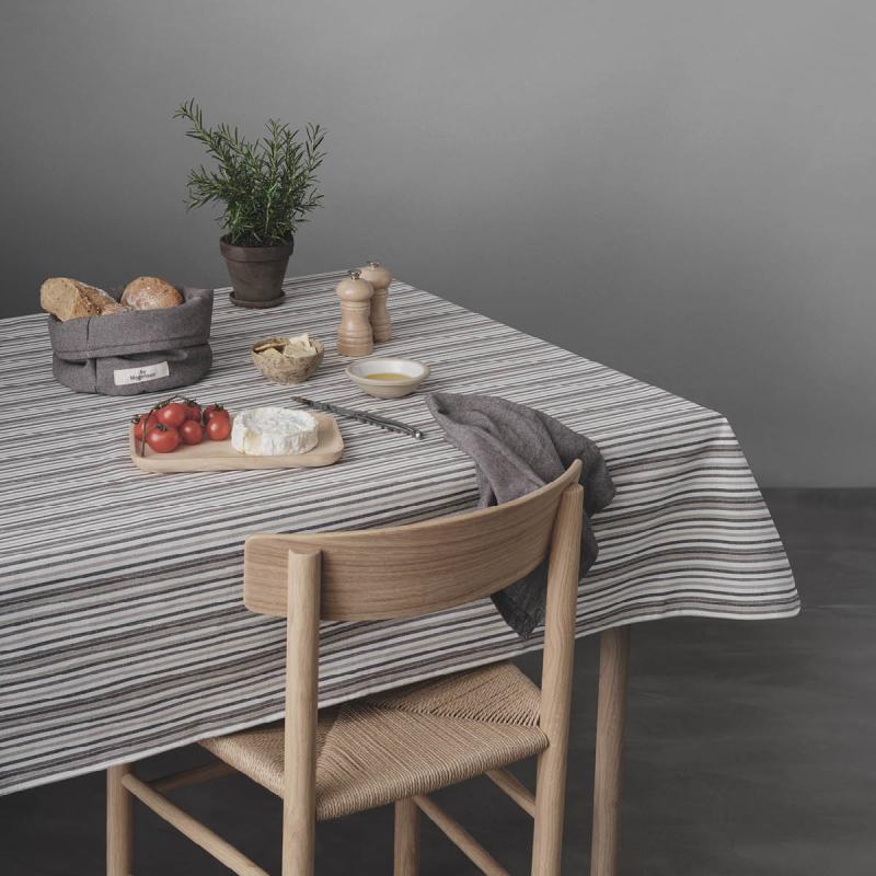Duk 140x240 cm small stripes hvit
