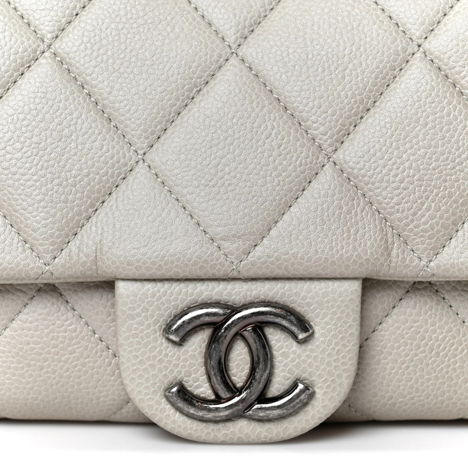 Caviar Quilted Coco Casual Flap Ivory