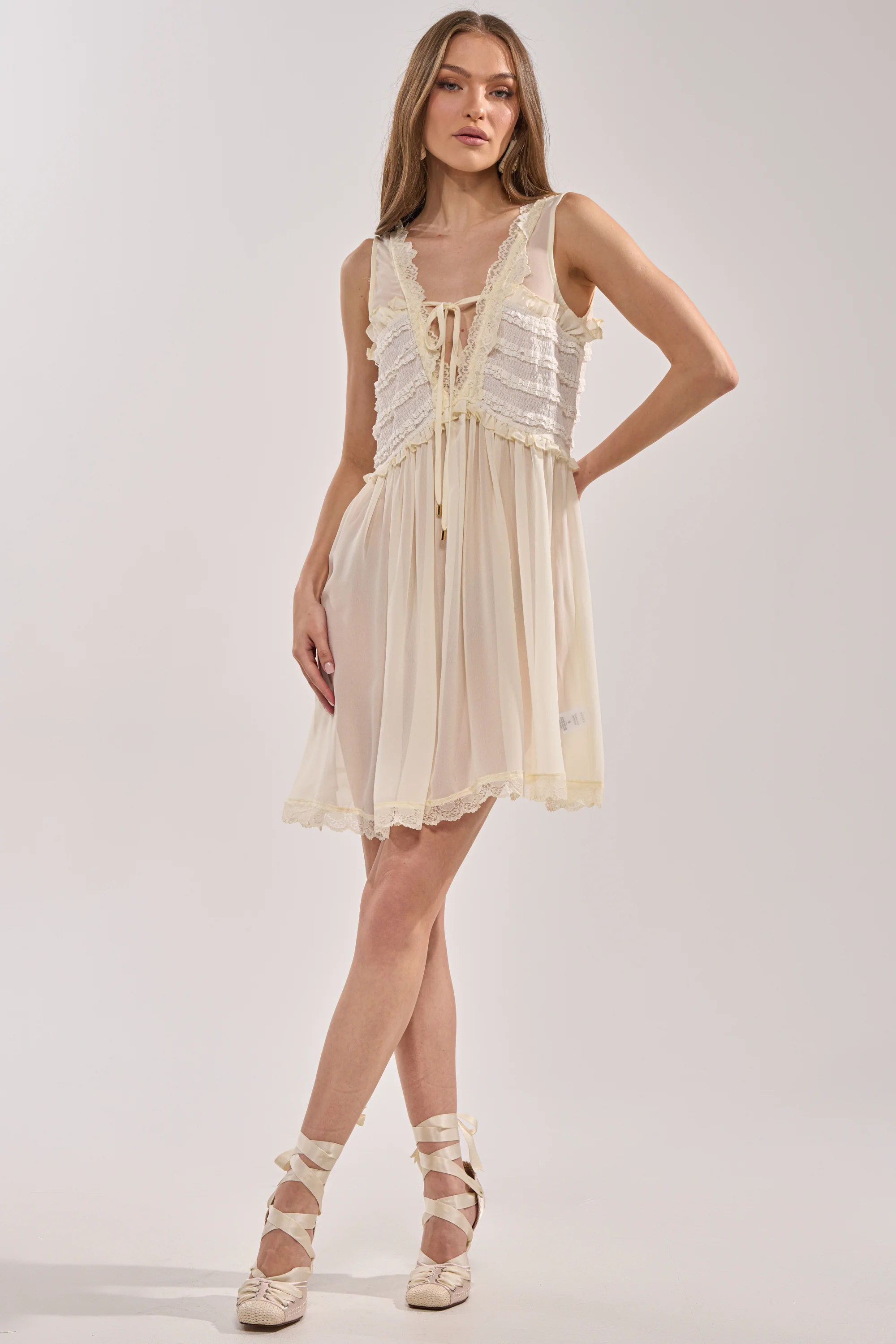 FREE SPIRIT LACE MINI DRESS - Akira Store