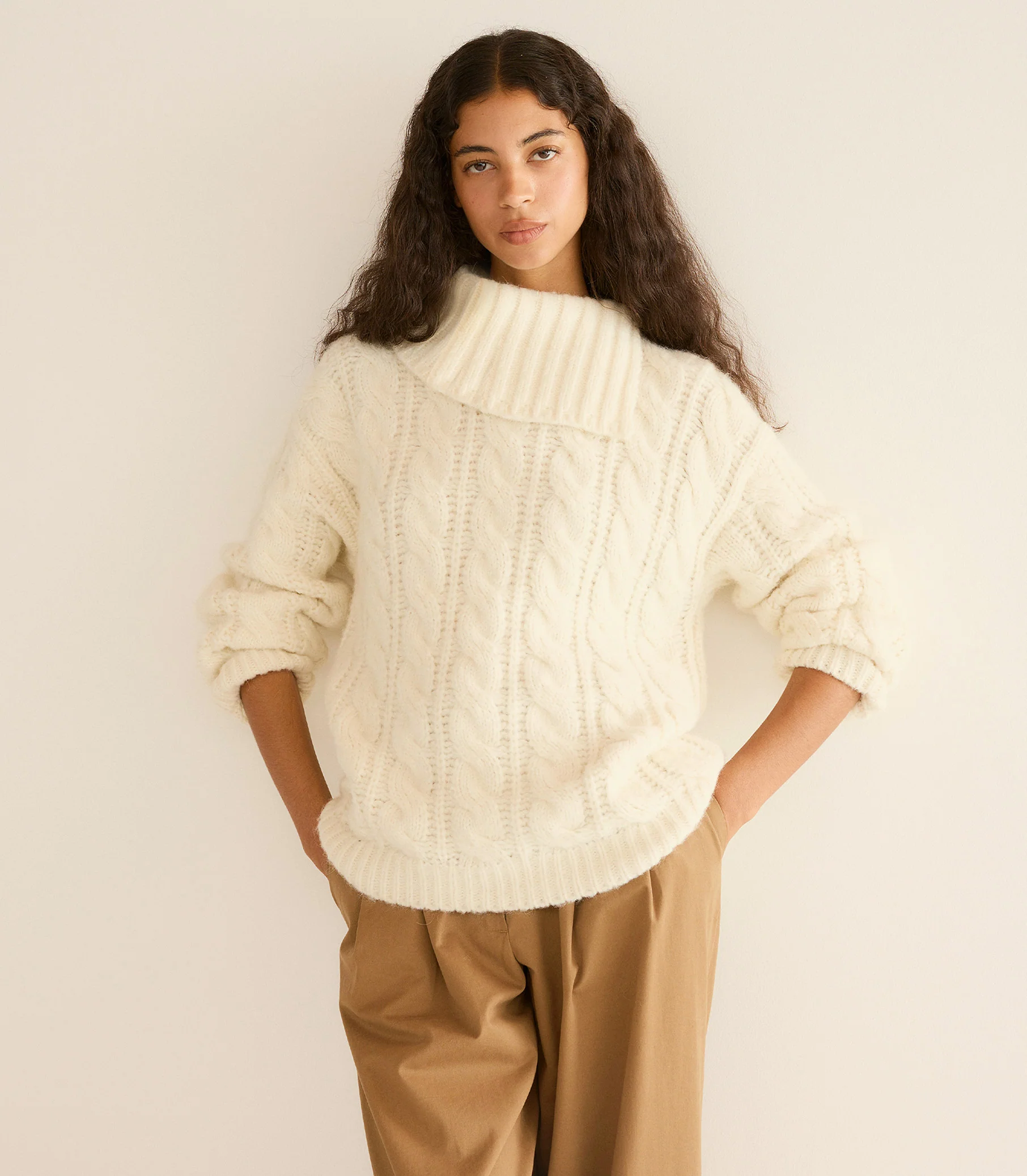 HALIA SWEATER -- IVORY