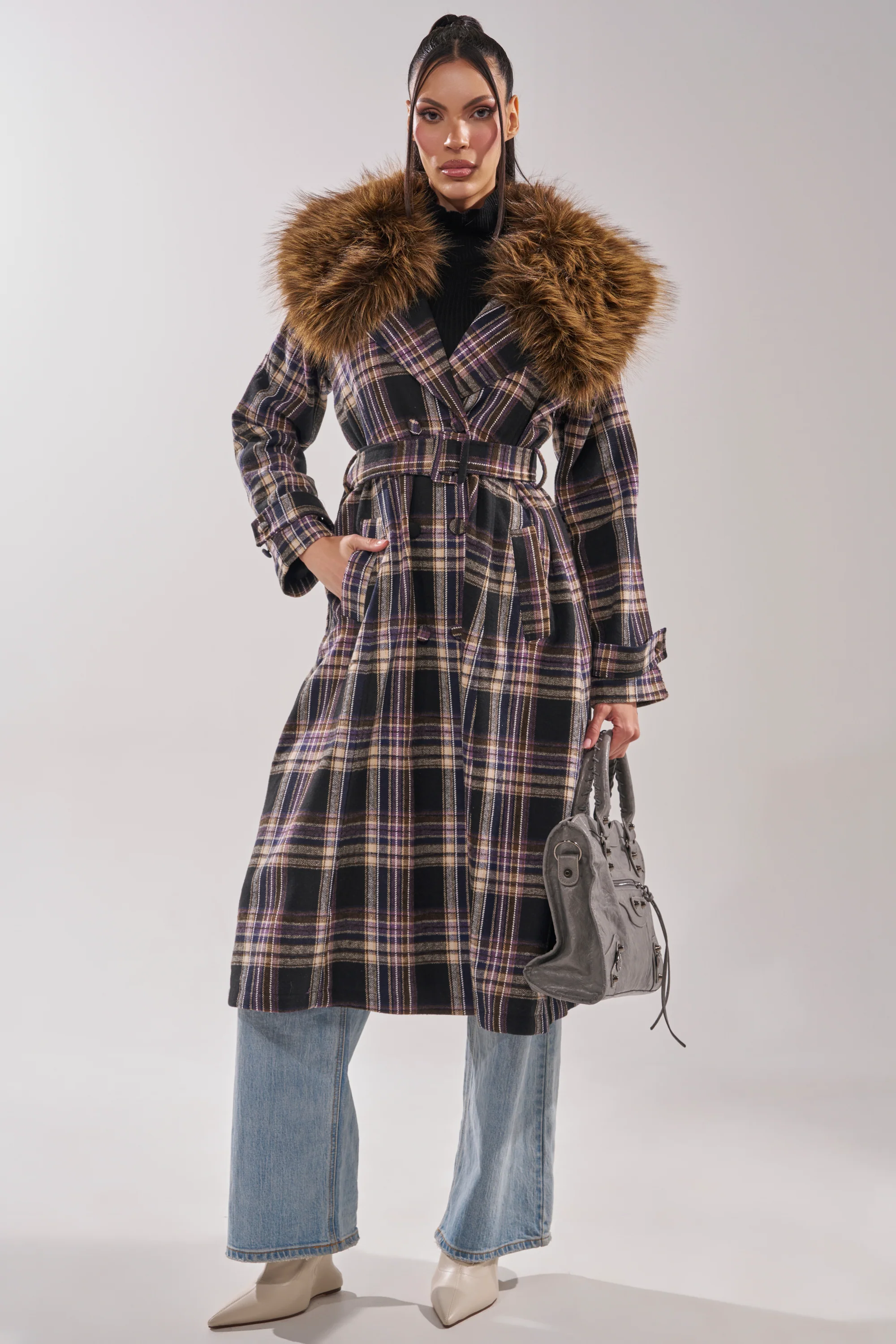 SWEPT UP FUR TRIM TRENCH - Akira Store