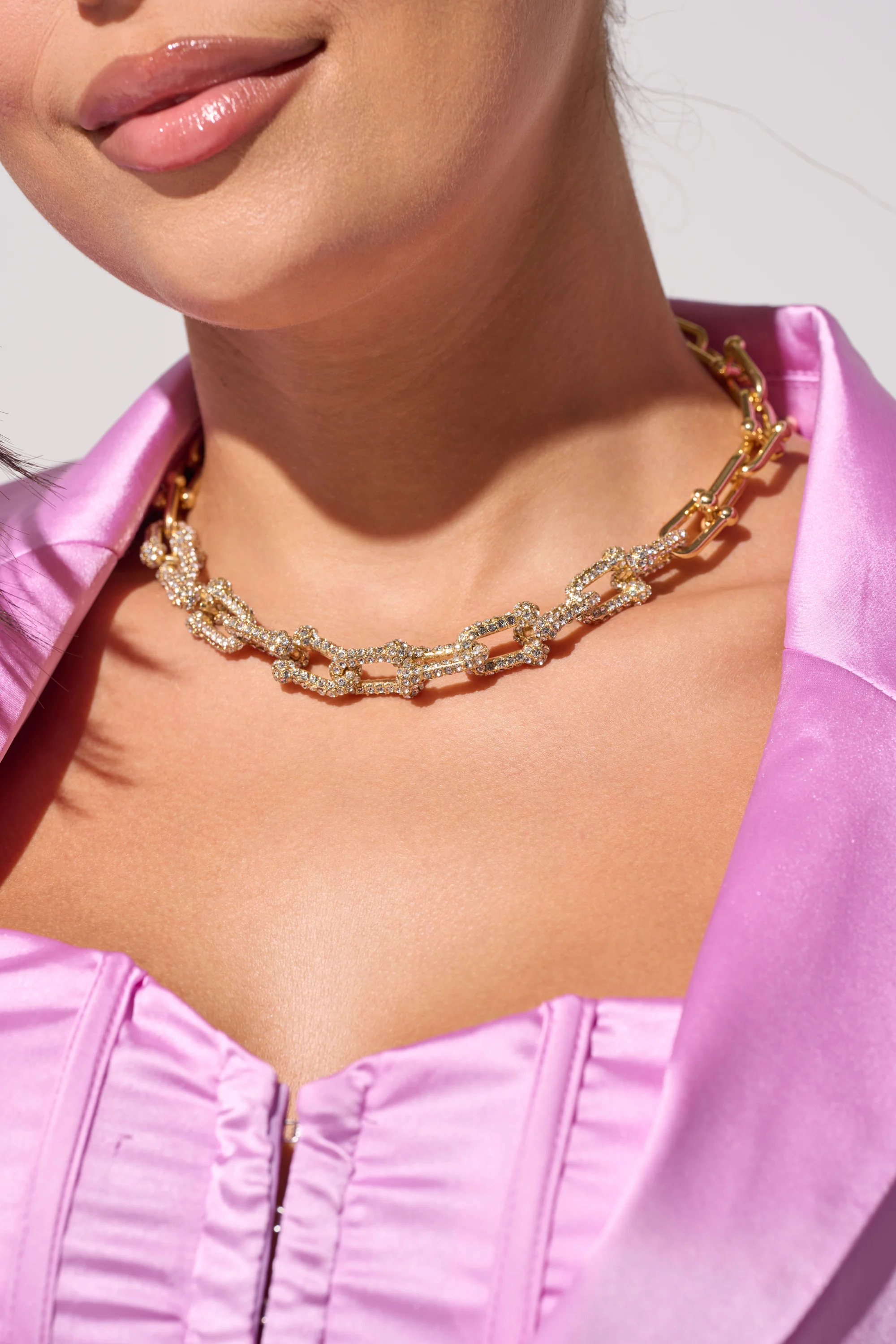 LUXE LIVING GOLD NECKLACE - Akira Store