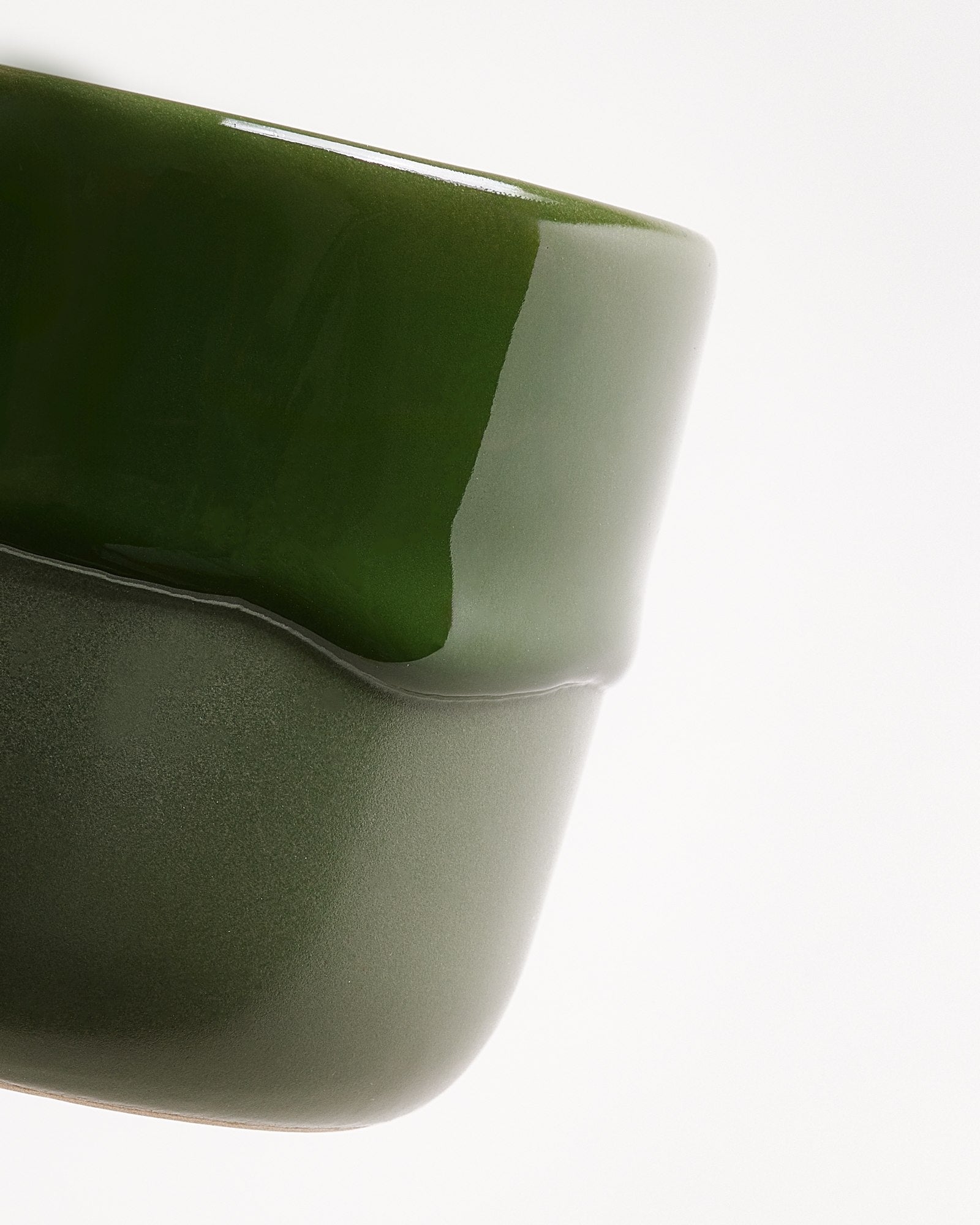 VELAR SCENTED CANDLE SEASIDE GARDEN DARK GREEN