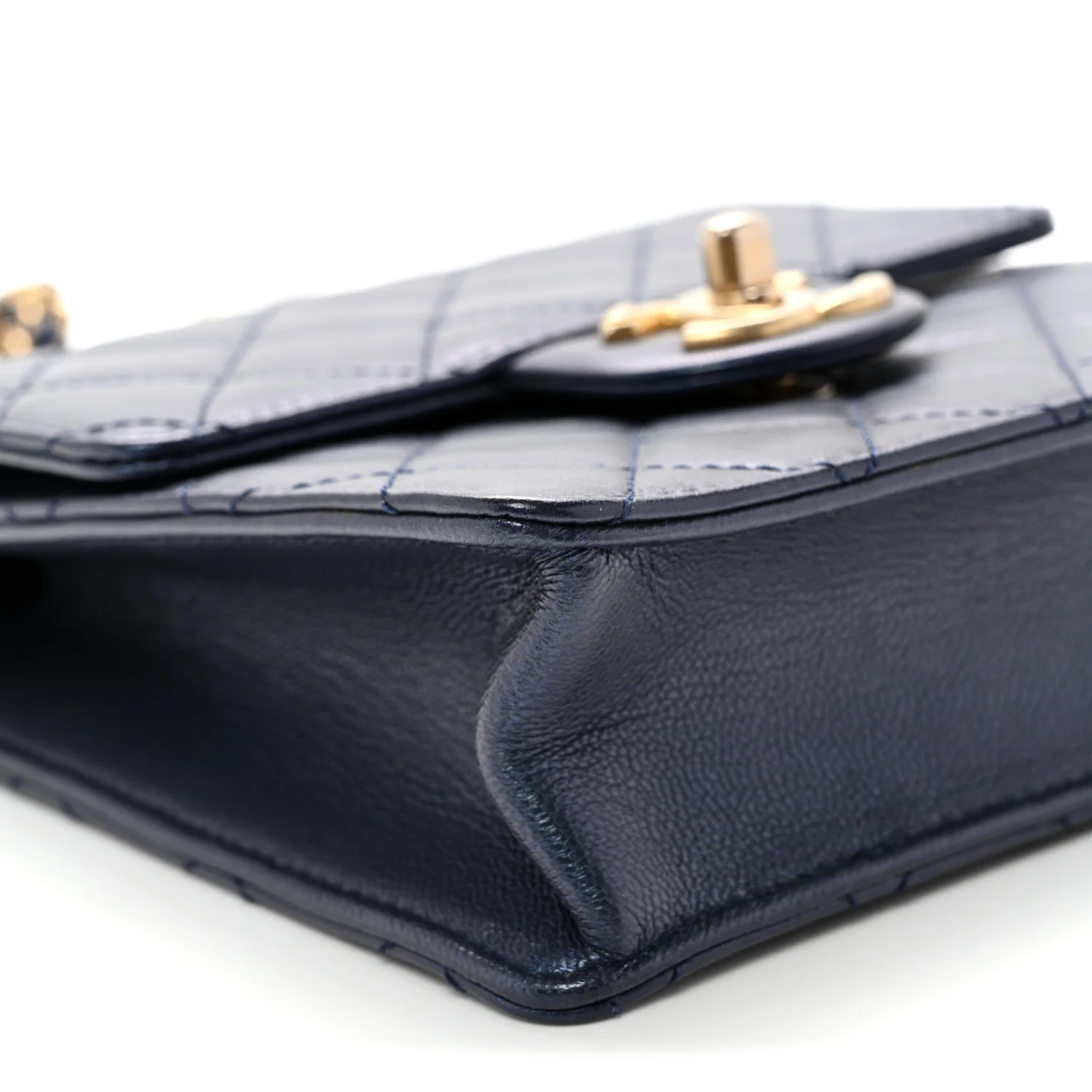Iridescent Lambskin Quilted Chic Pearls Flap Navy Blue