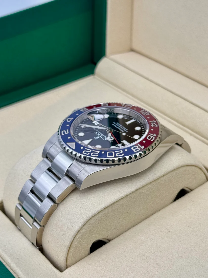 [Super Clone]RLX Steel GMT-Master II 40 Watch - Blue And Red Pepsi Bezel - Black Dial - Oyster Bracelet  | Ref 126710blro-0002
