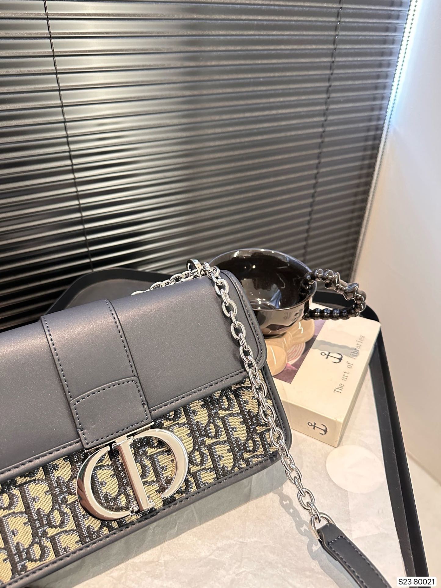 D new arrival MONTAIGNE bag size: 25*15 cm