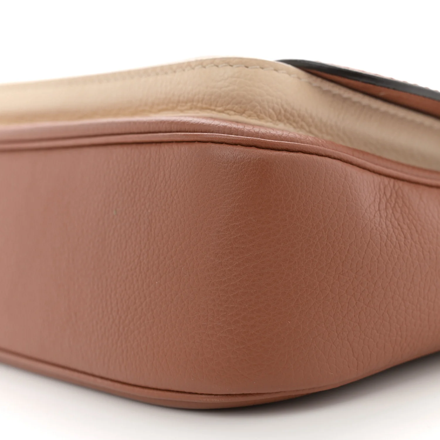 Grained Calfskin Lockme Tender Chataigne Brown