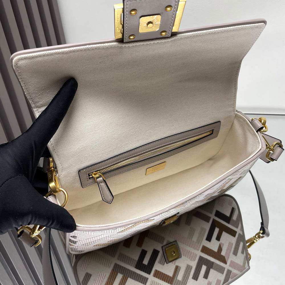 Fendi Baguette