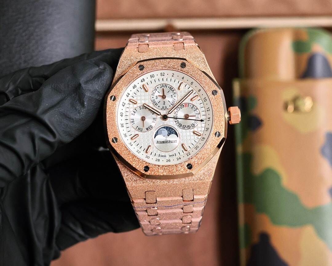Audemars Piguet AP オーデマピゲ ロイヤルオーク シリーズ 複雑機能万年暦腕時計 26574ST.OO.1220ST.01