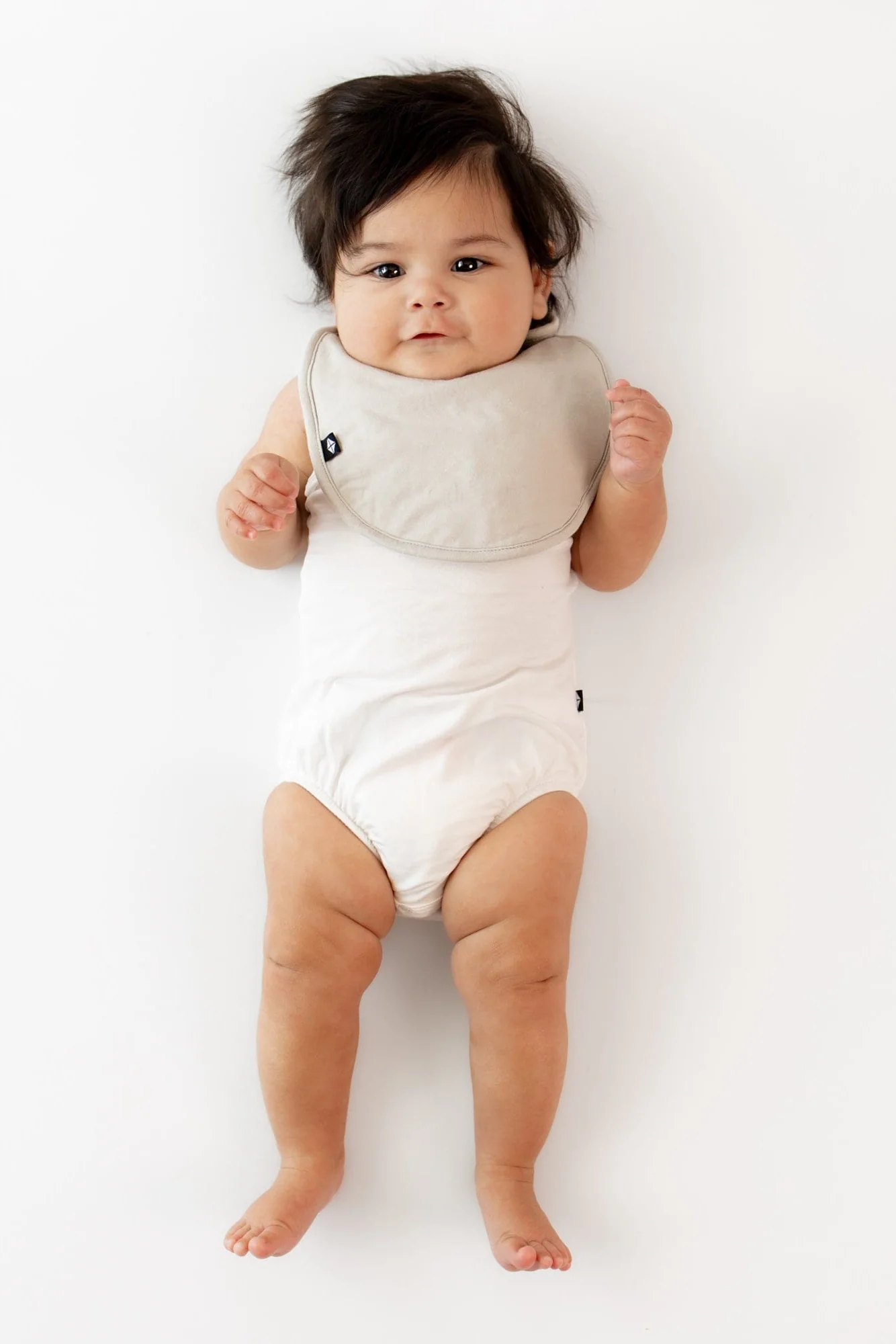 Cushy Bib in Oat