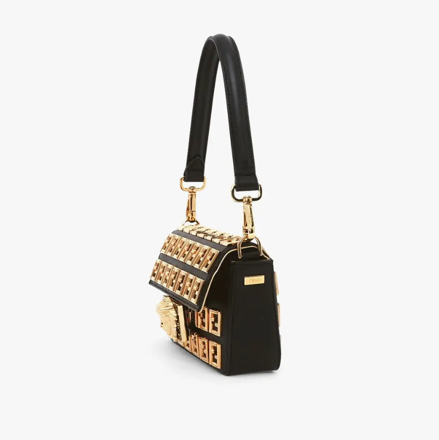 Brooch mini baguette �C Fendace Black leather bag with gold FF motif