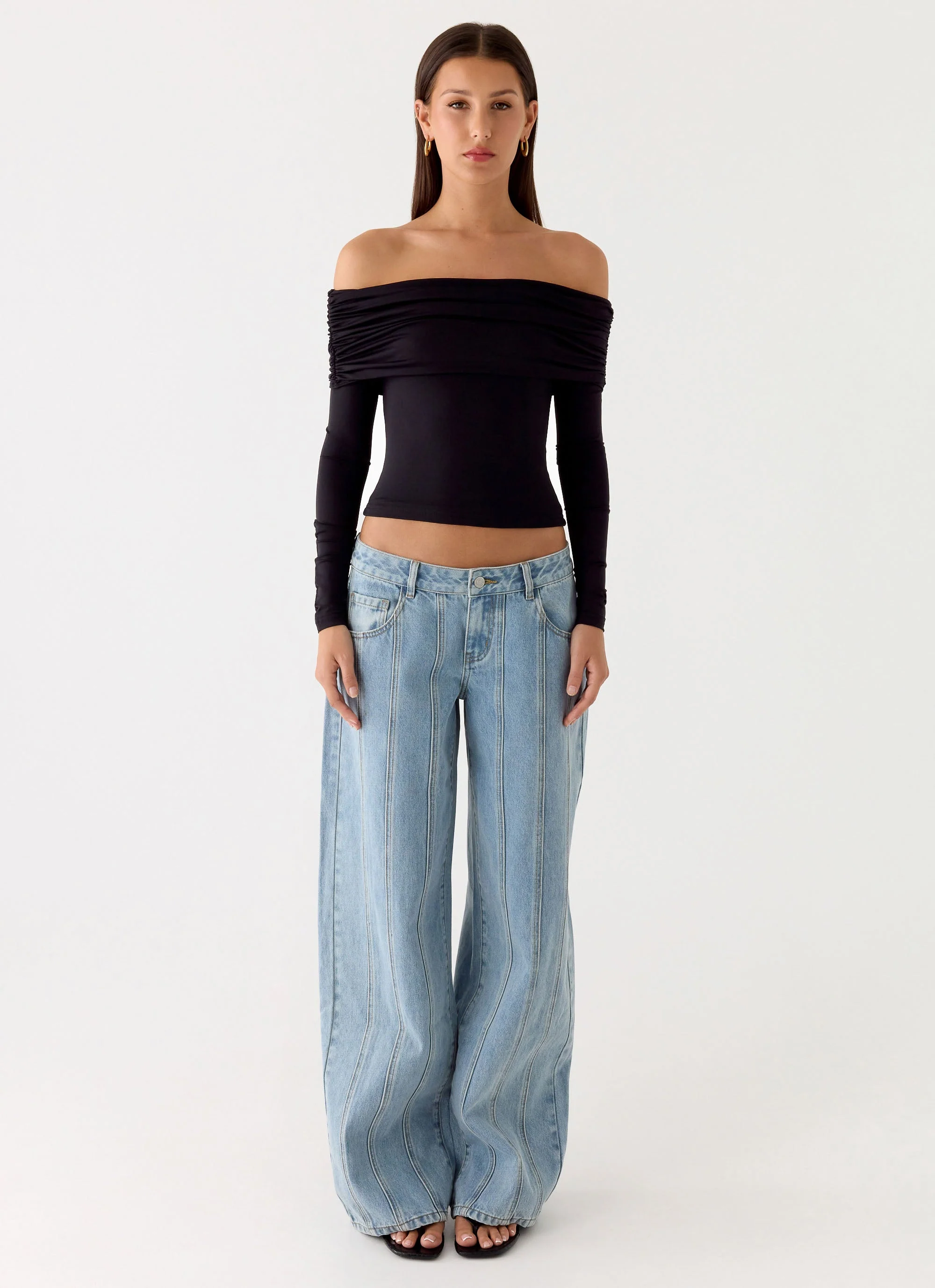 Johnny Low Rise Wide Leg Denim Jeans - Light Blue Wash