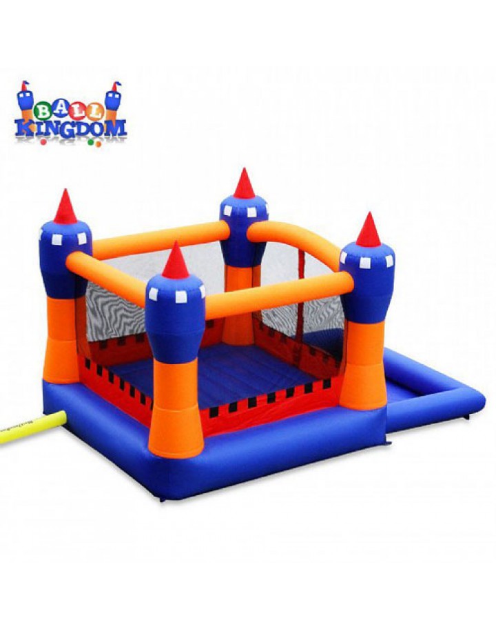 Château gonflable et piscine à balles Ball Kingdom par Blast Zone