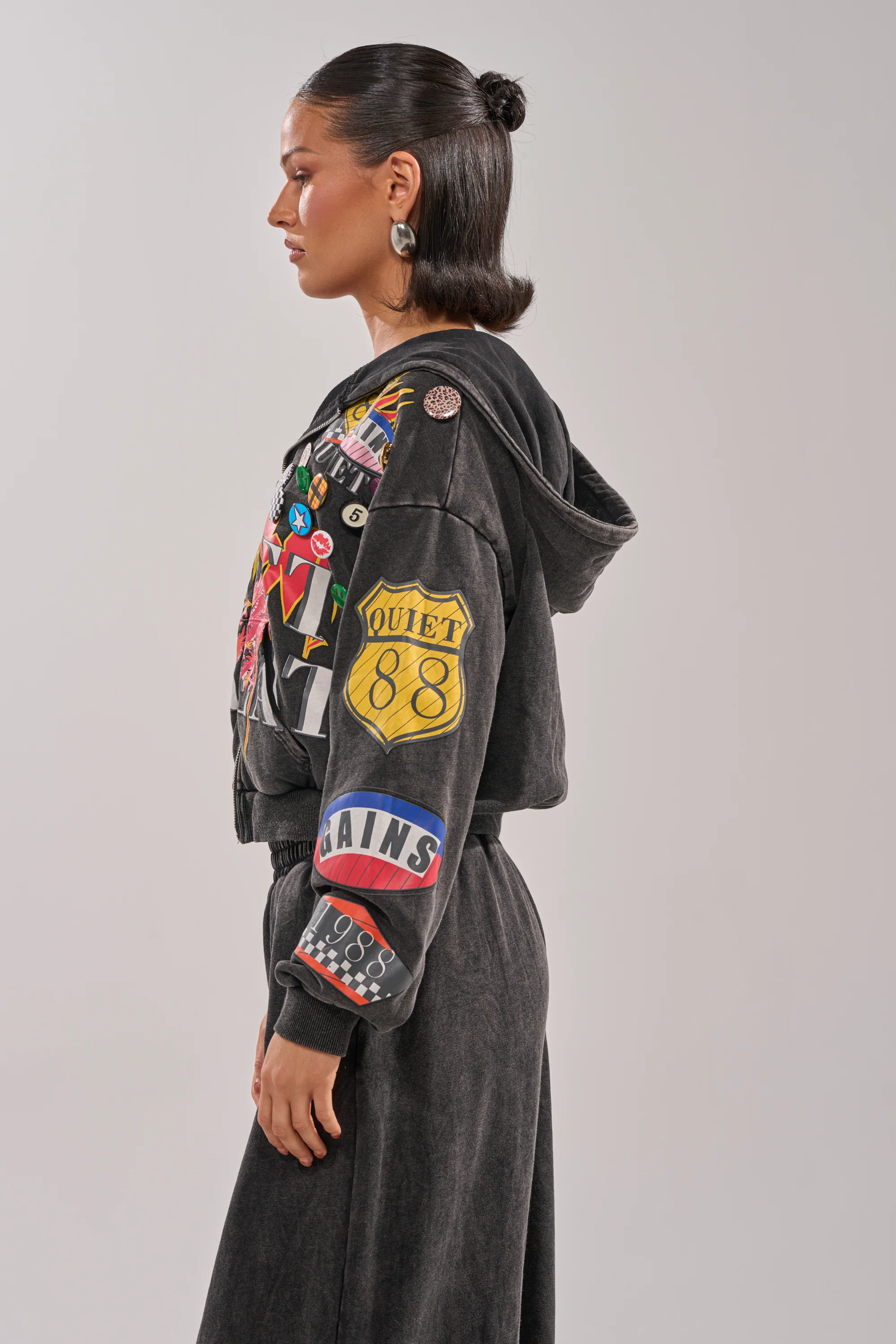 ANOTHER ONE ZIP UP SWEATSHIRT - Akira Store