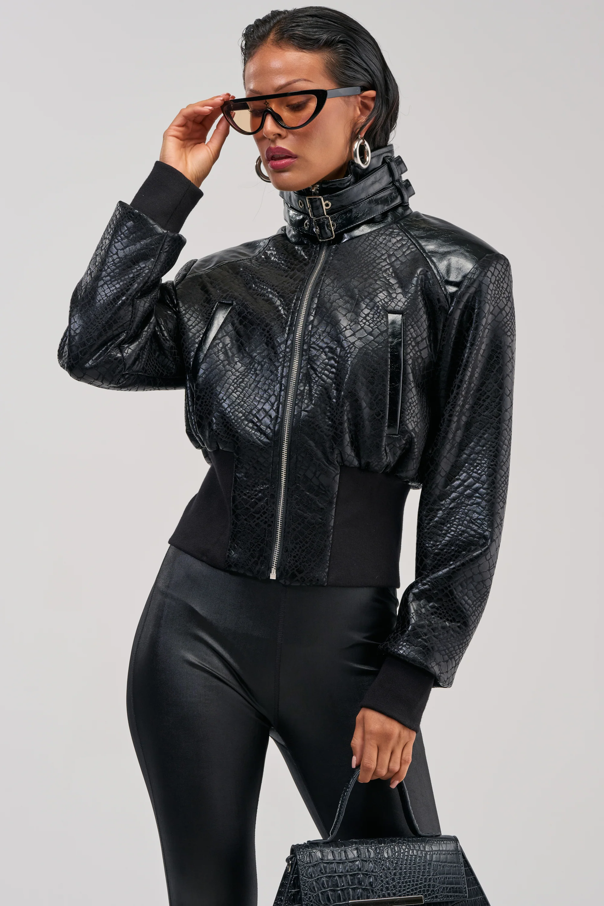 NAOMI FUNNEL NECK BOMBER - Akira Store