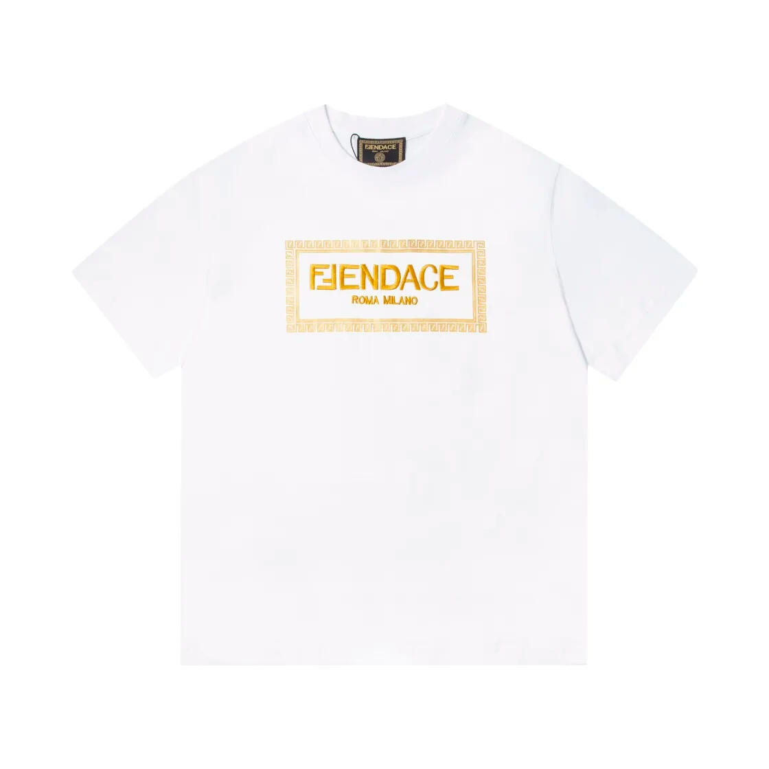 【VERSACE 公式旗艦店】ヴェルサーチ Tシャツ ご好評に付き再入荷！半袖Tシャツ