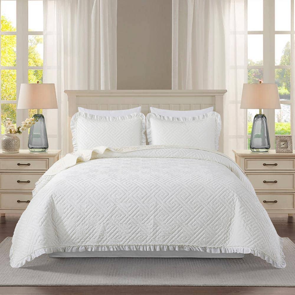 White/Ivory Reversible Queen Velvet Quilt Set