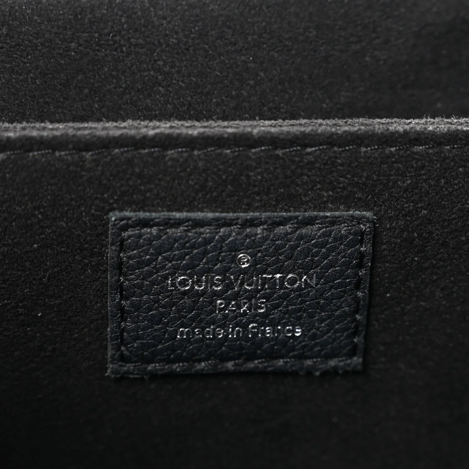 Soft Calfskin My Lockme Studs Black