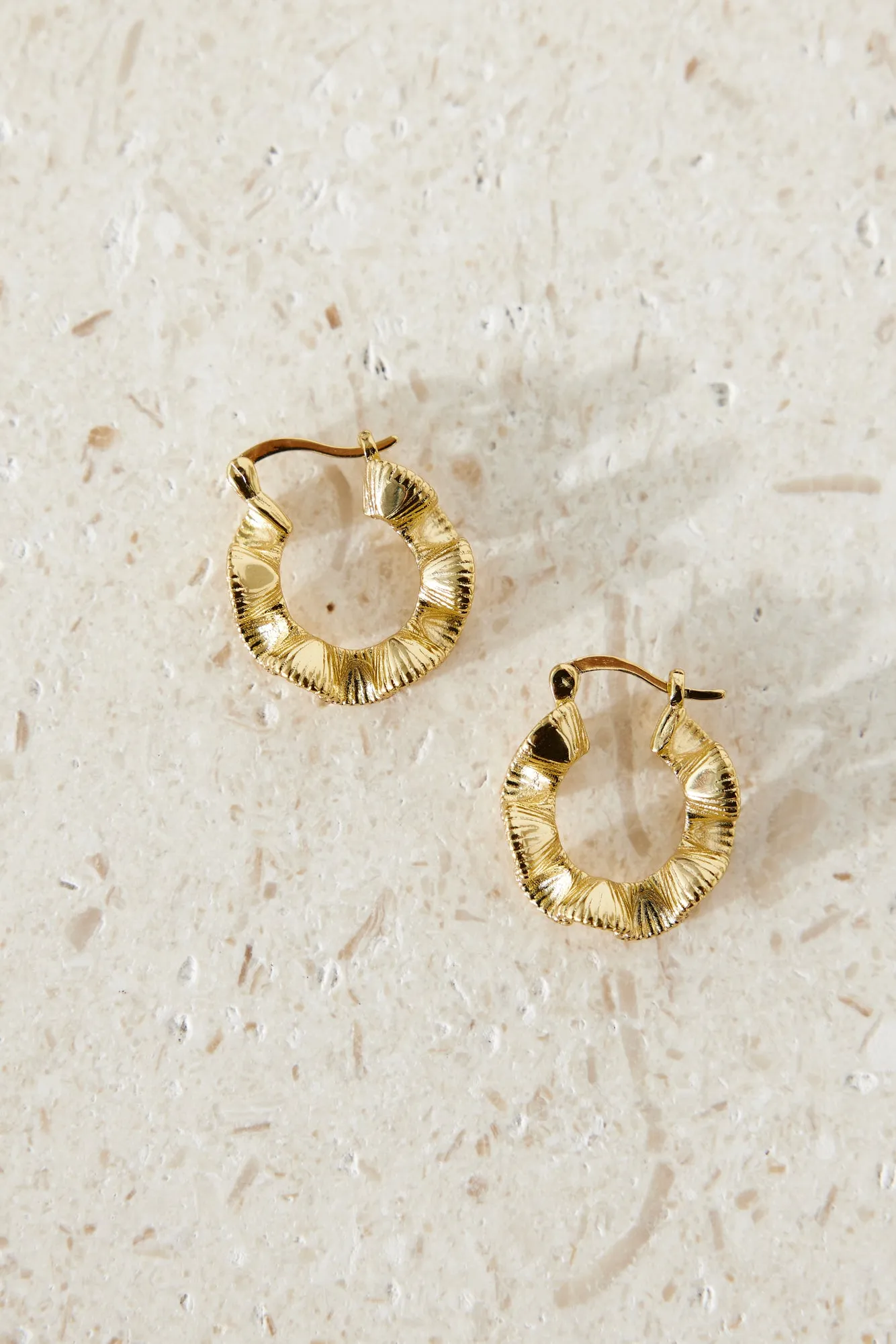 Magic Coral Earrings Gold