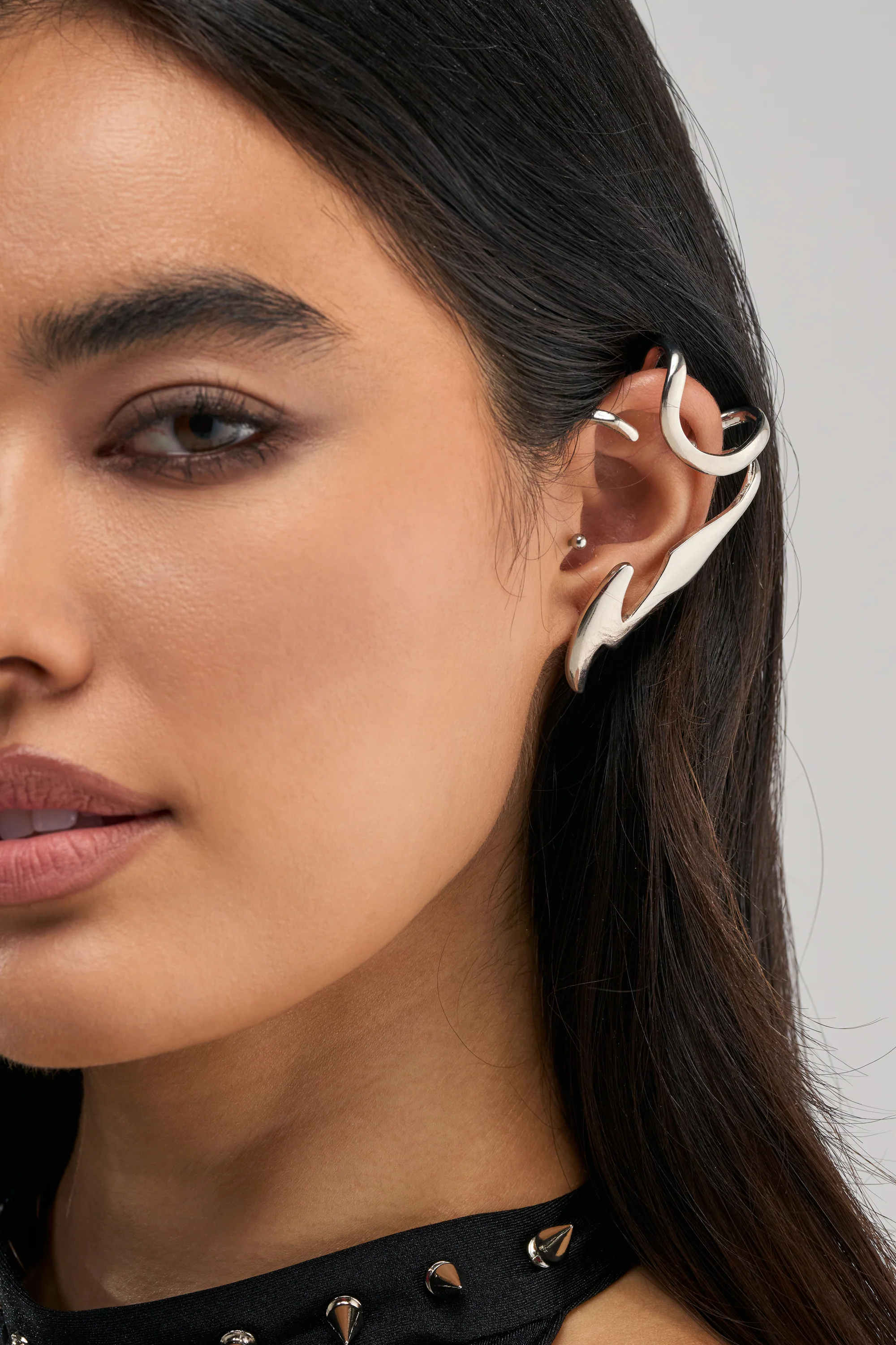 E-GIRL EAR CUFF - Akira Store