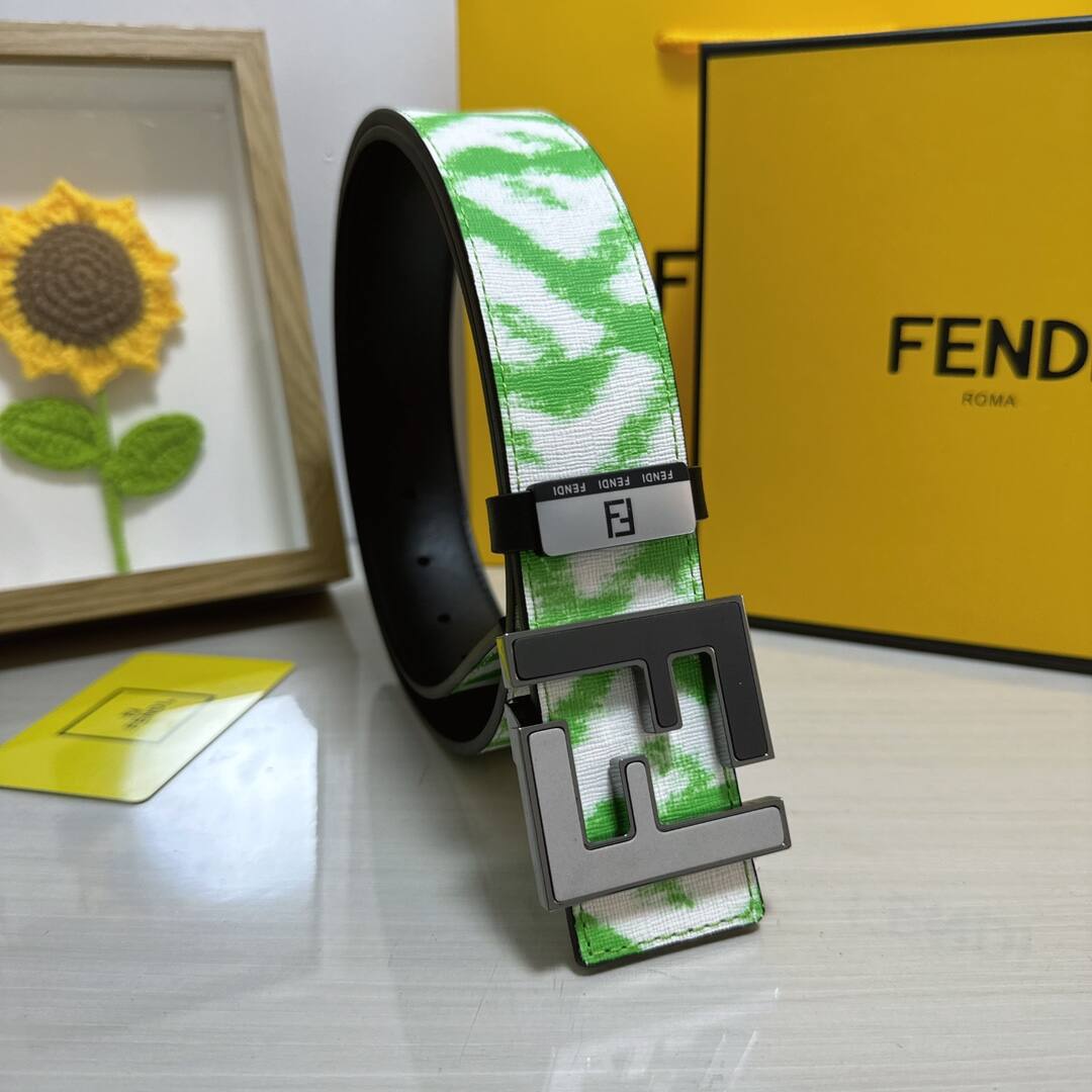【FENDI 公式専門店】着好評に付き再入荷！