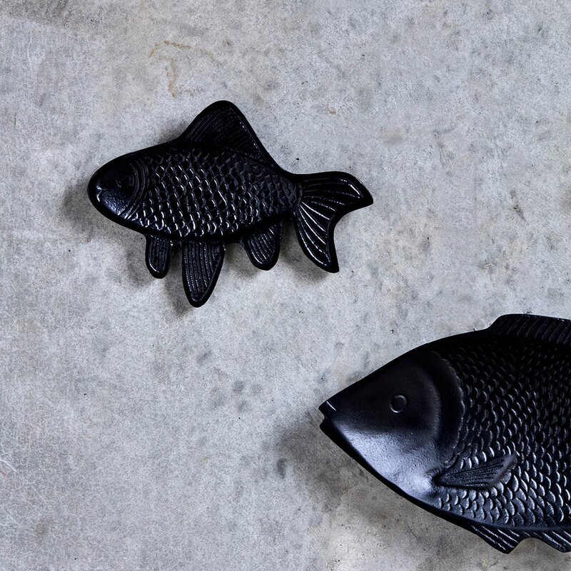 Veggkunst Fish 19,5x14,5 cm svart