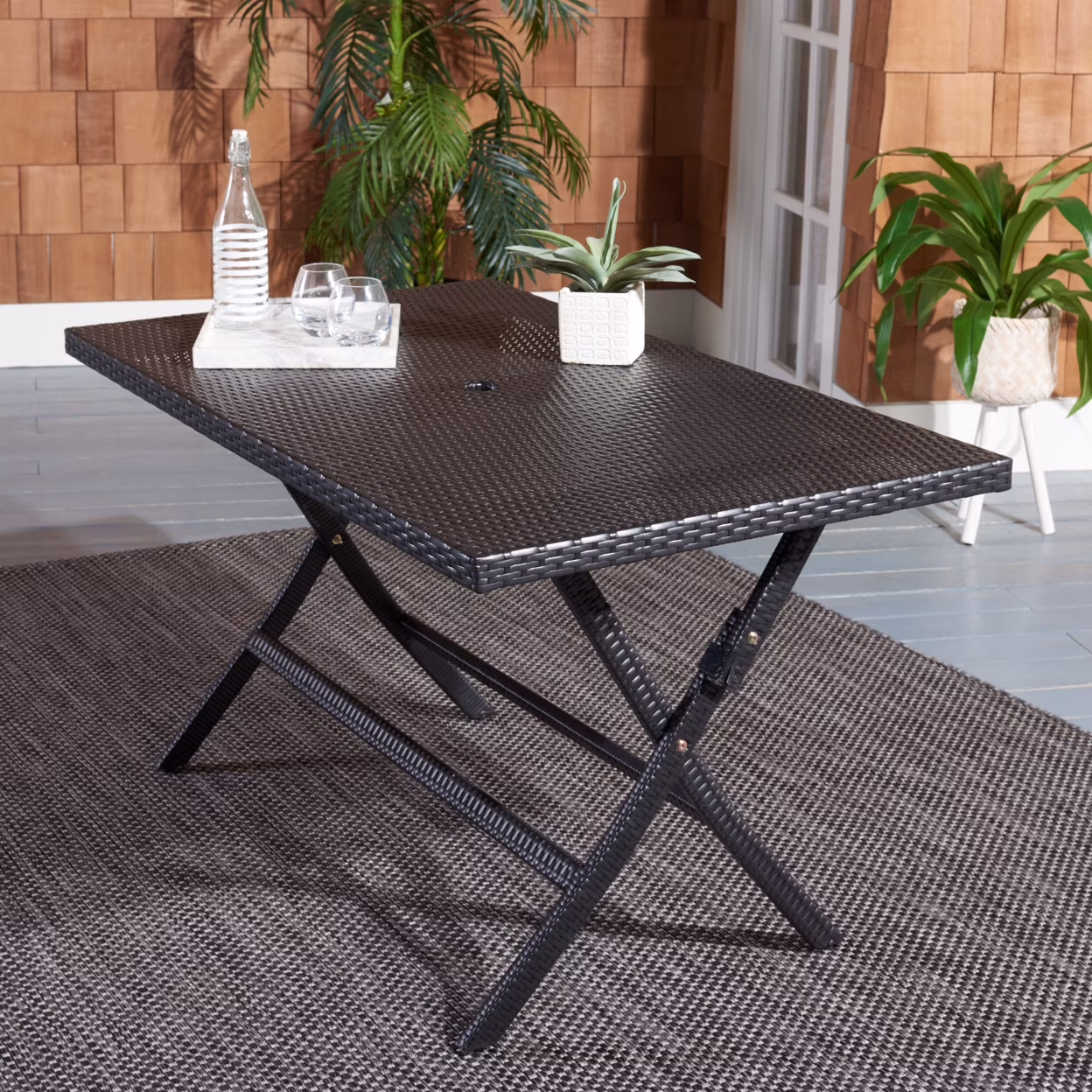 Outdoor Collection Akita Folding Table Black(Black)