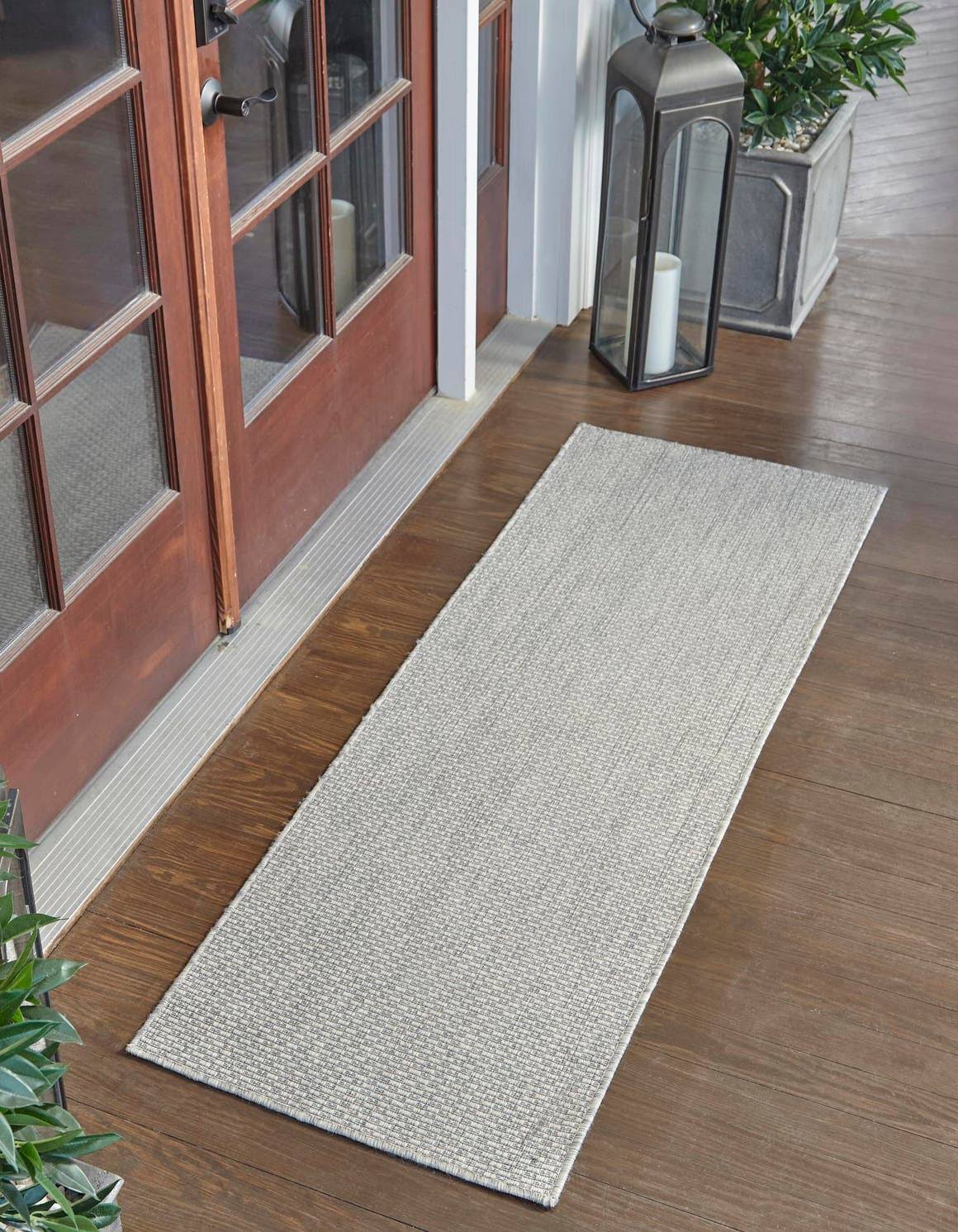 Unique Loom Solid Outdoor Rug, Size: 2' x 6' Runner, Gray