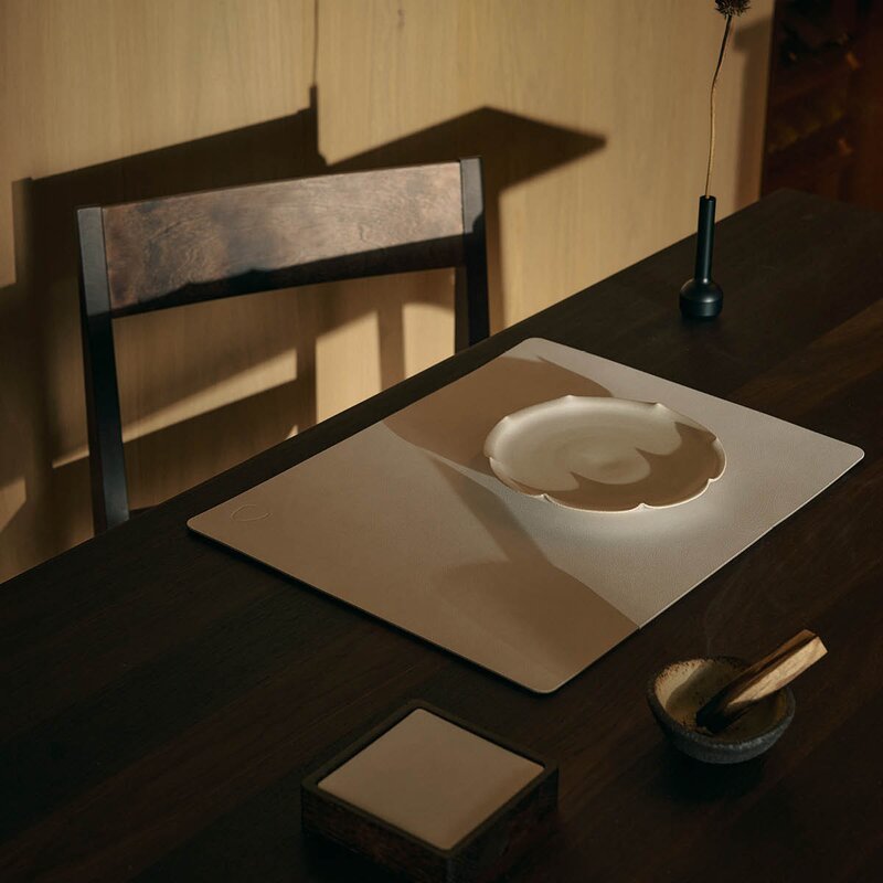 Square Nupo spisebrikke 35x45 cm Pure White