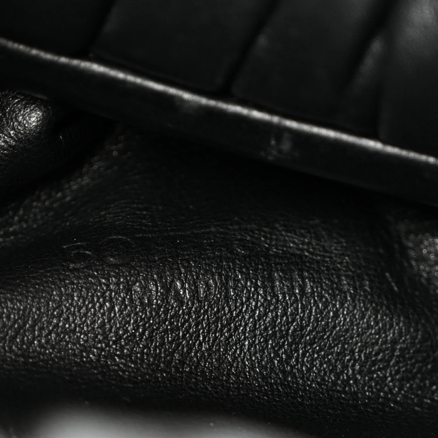 Smooth Butter Calfskin Small The Shoulder Pouch Black