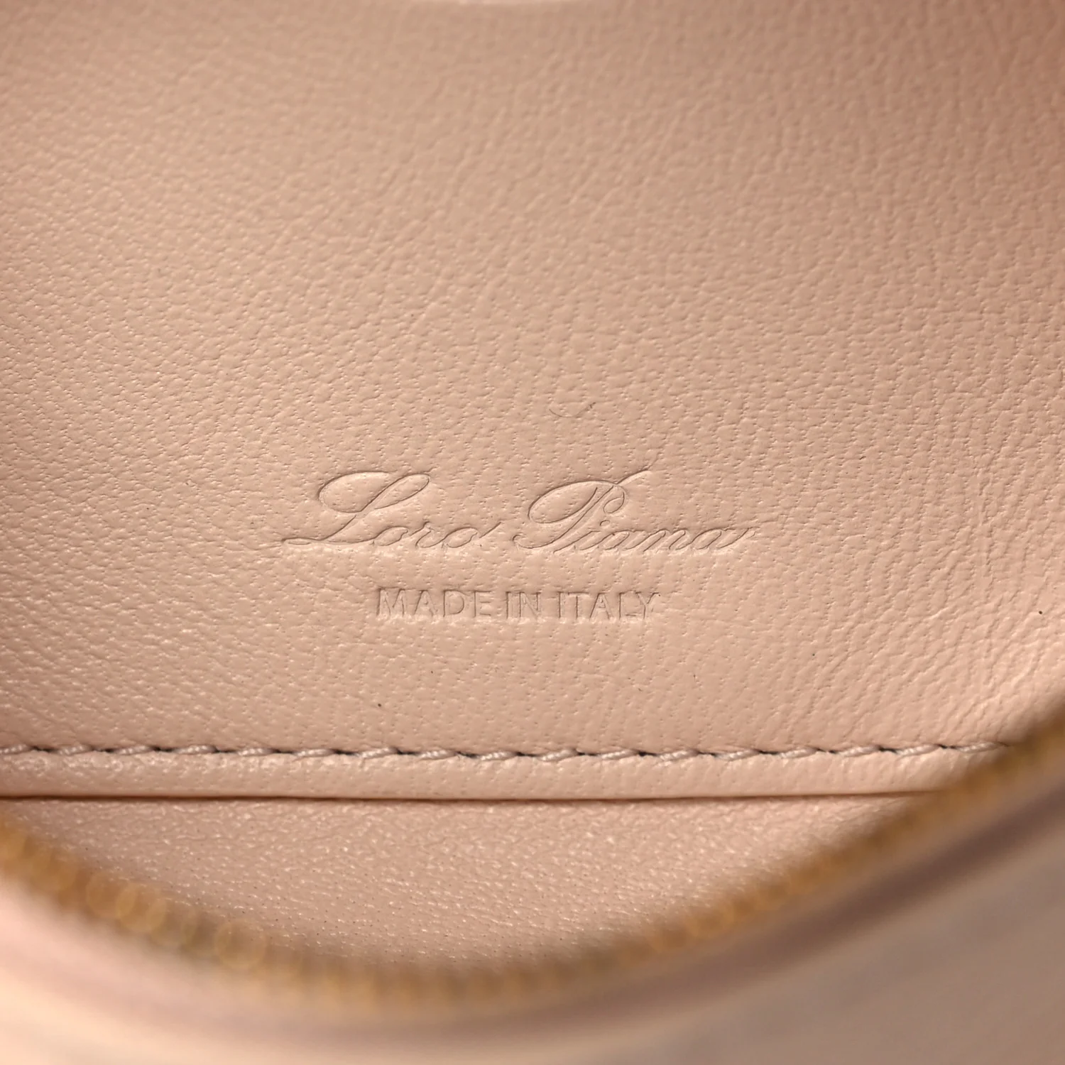 Grained Calfskin Extra Pocket Mini Pouch Creamed Honey