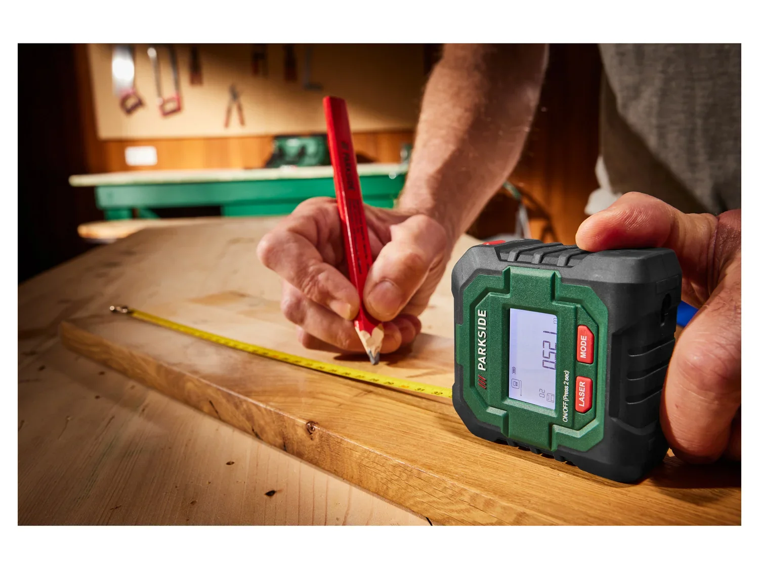 PARKSIDE Tlmtre laser sans fil avec mtre ruban PLMB 4 C2, 50 m