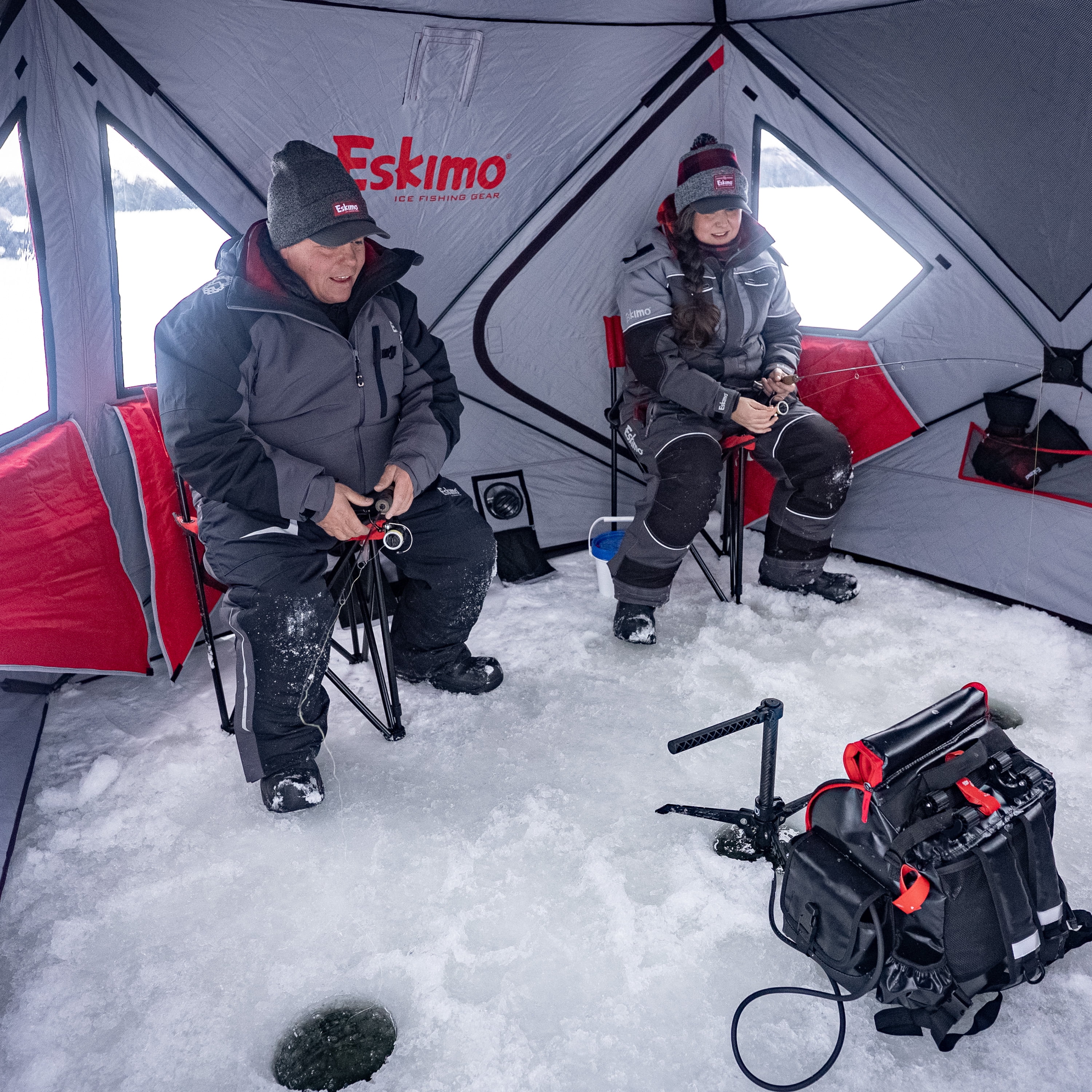 Outbreak 450XDP, Pop-Up Portable Ice Fishing Shelter, 4-5 Person, Red/Black, 50450 - Image 5