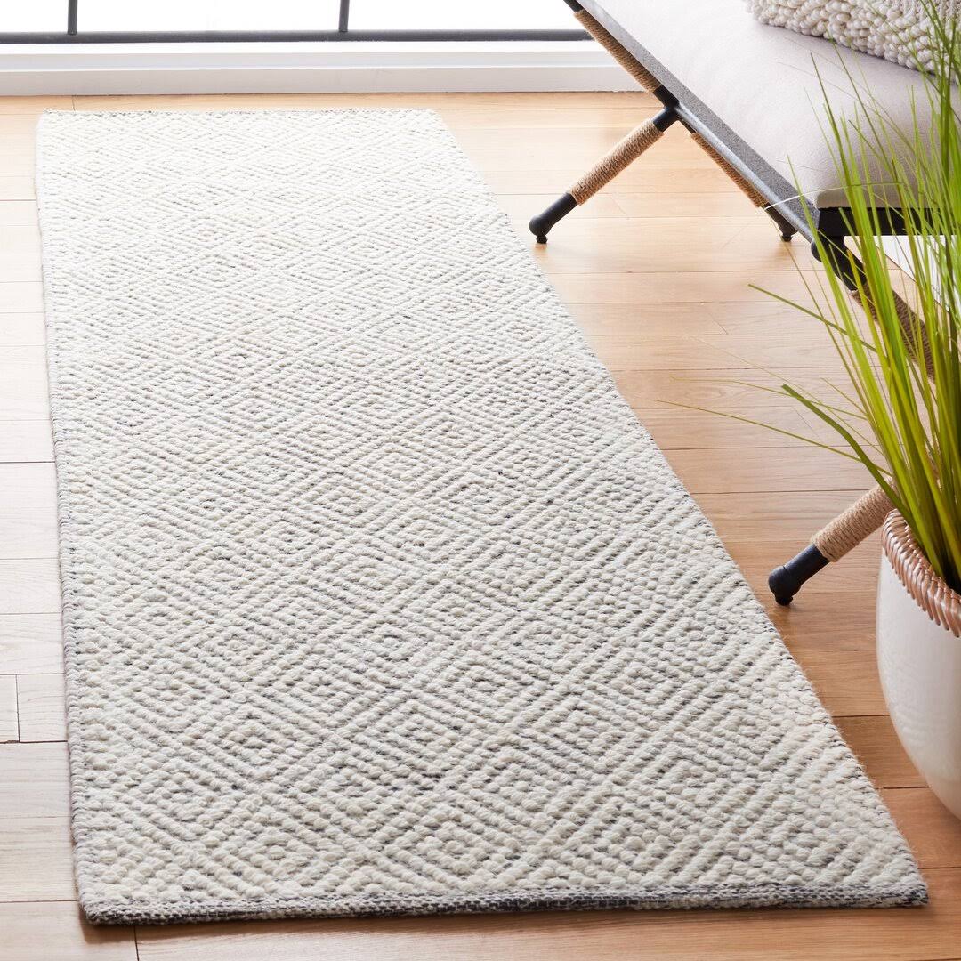 Zahid Geometric Handmade Tufted Ivory/Light Gray Area Rug George Oliver Rug Size: Runner 2'3