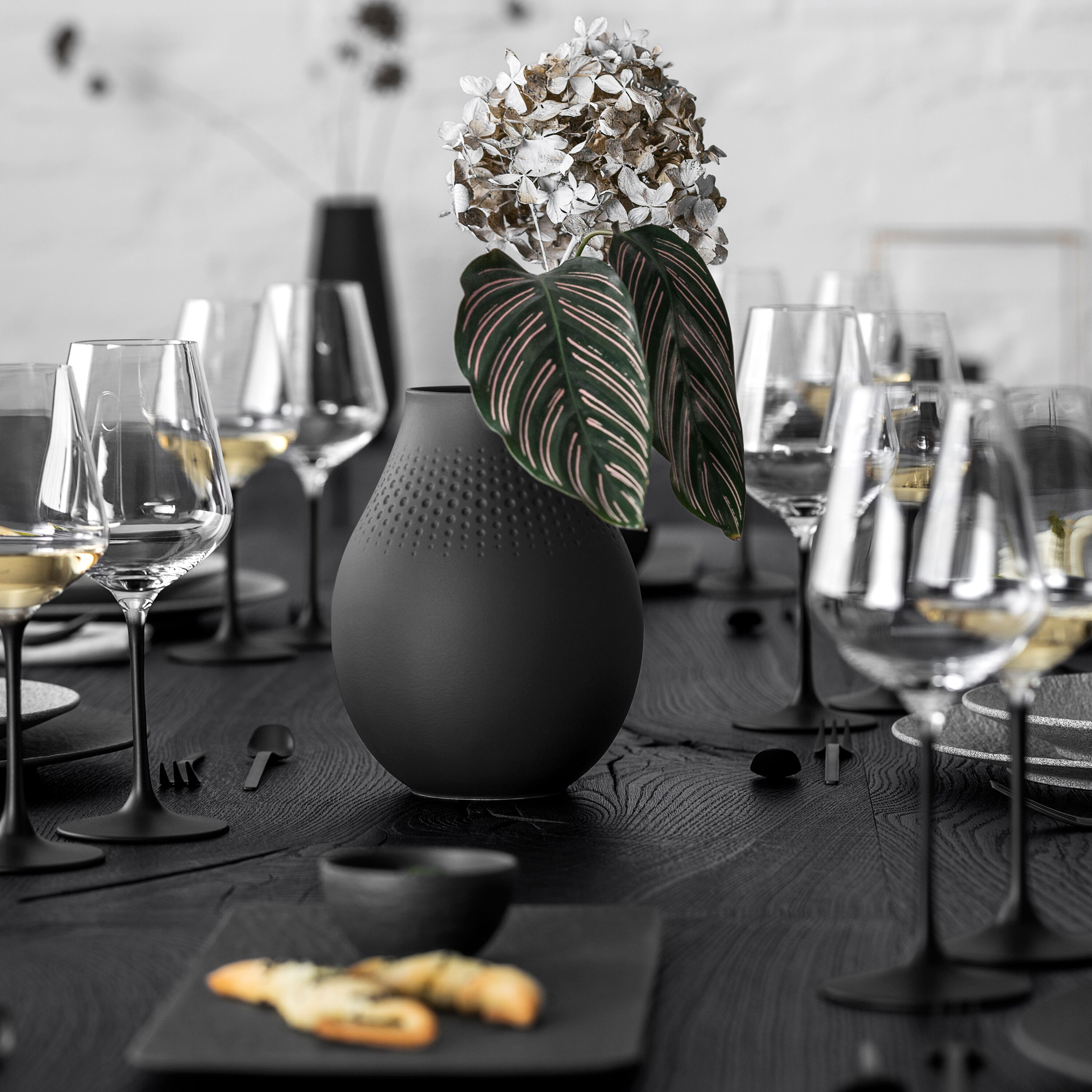 Manufacture Vase - Black, 6.3'' x 8.1'', Premium Porcelain