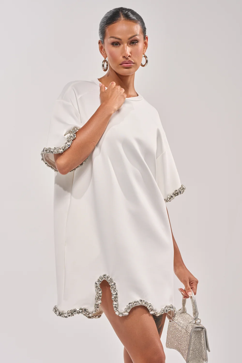 COOL GIRL EMBELLISHED TEE SHIRT DRESS IN WHITE - Akira Store