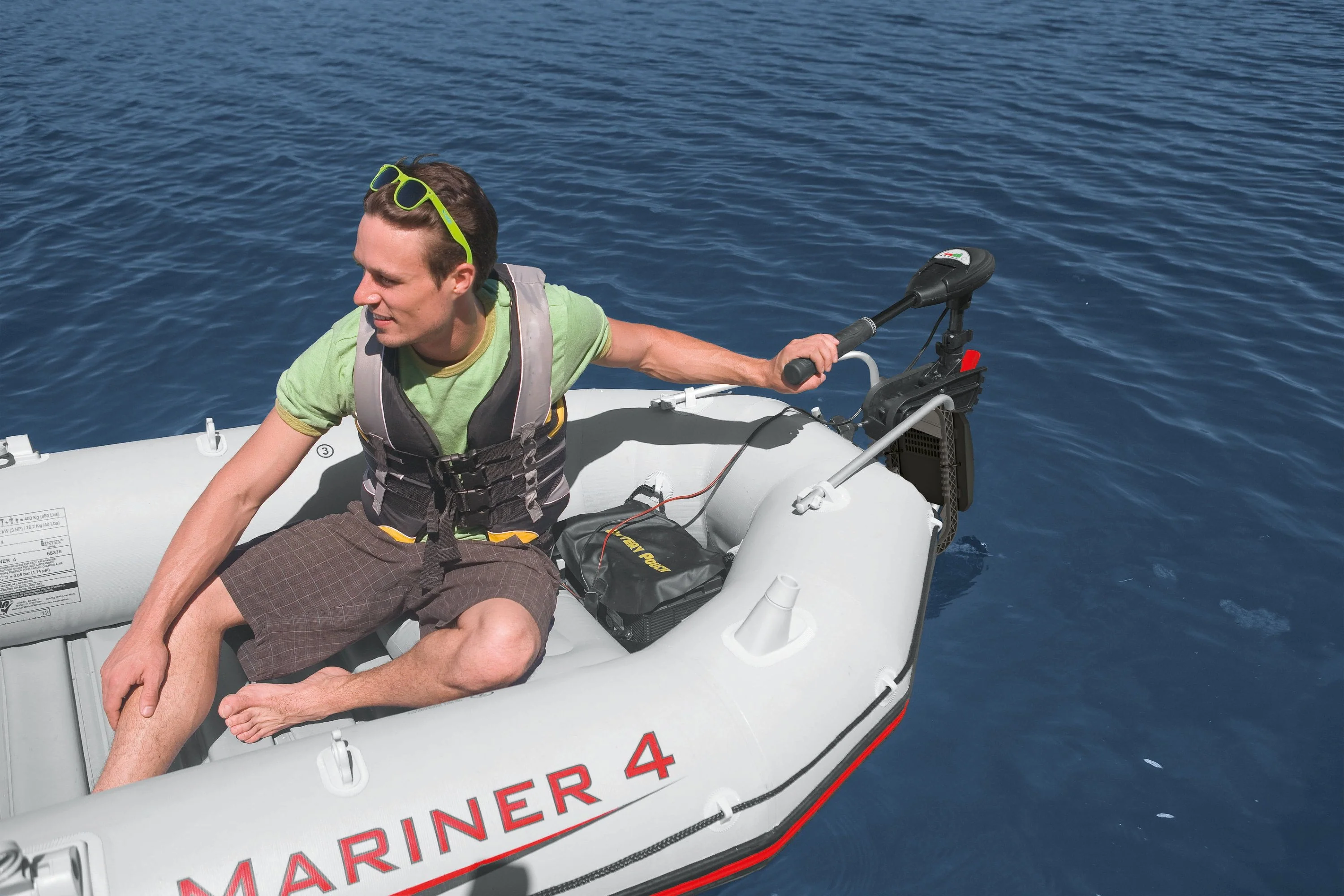 Intex 12V Trolling Motor for Intex Inflatable Boats - Image 2